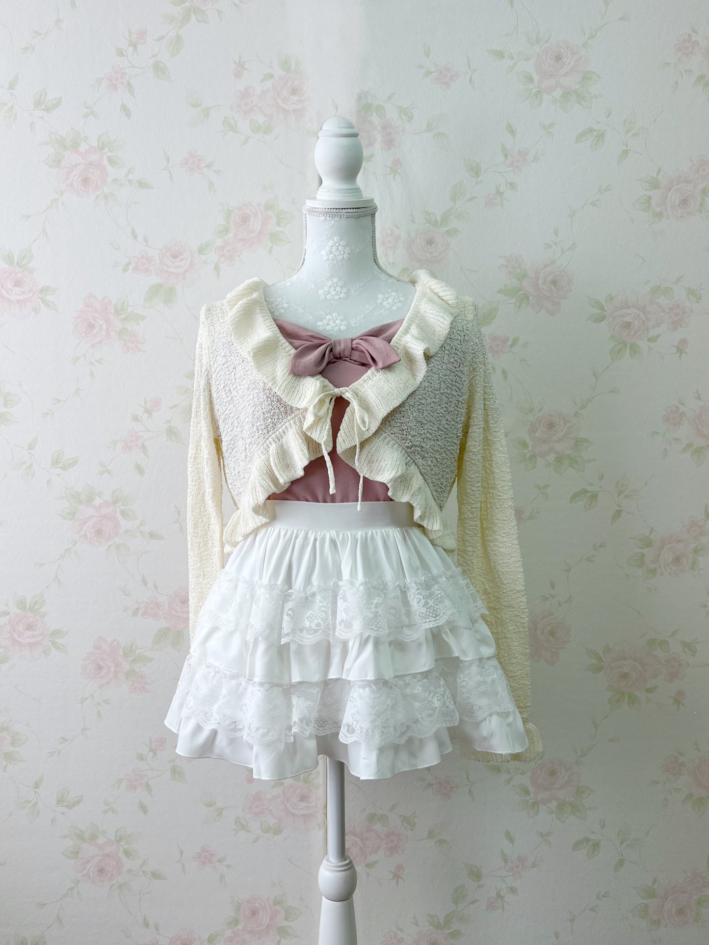 GRL Shoujo Girlie Ruffled Cardigan (Ivory)
