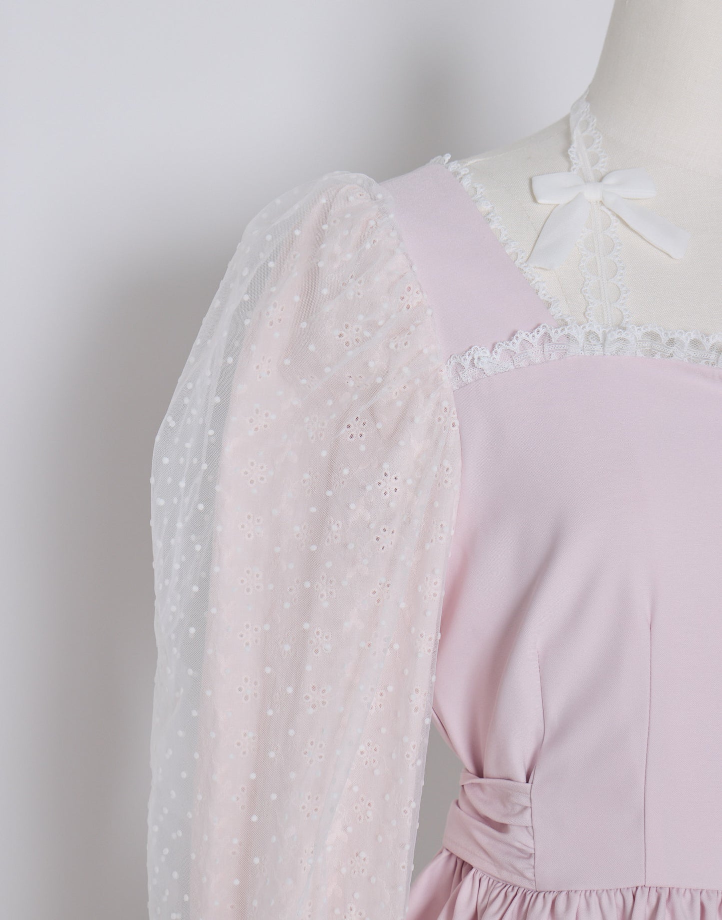 (Pre-order) mellfy memory Sugar Lace Puff peplum Blouse