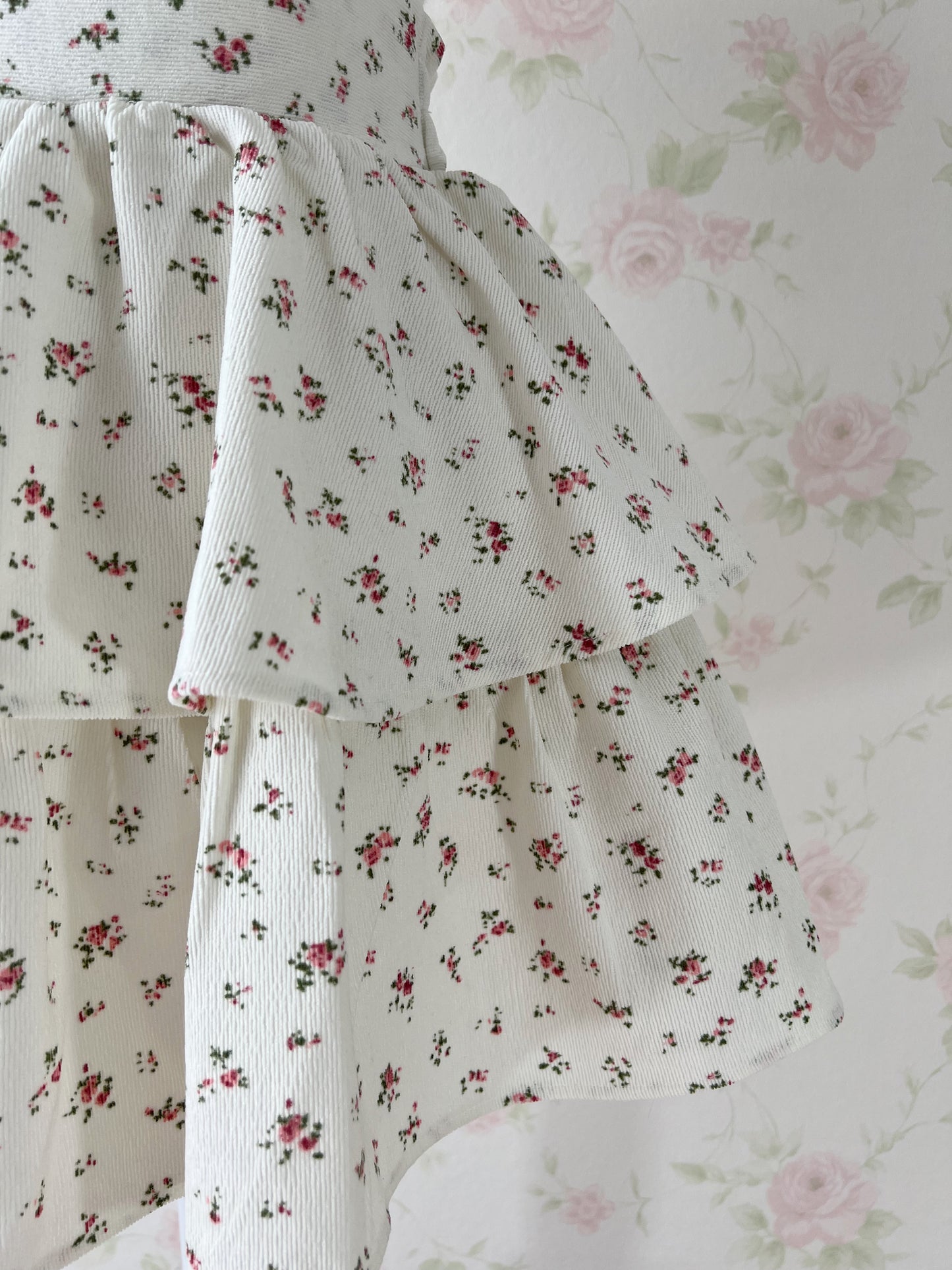 Petite Floral Layered Skirt (white)