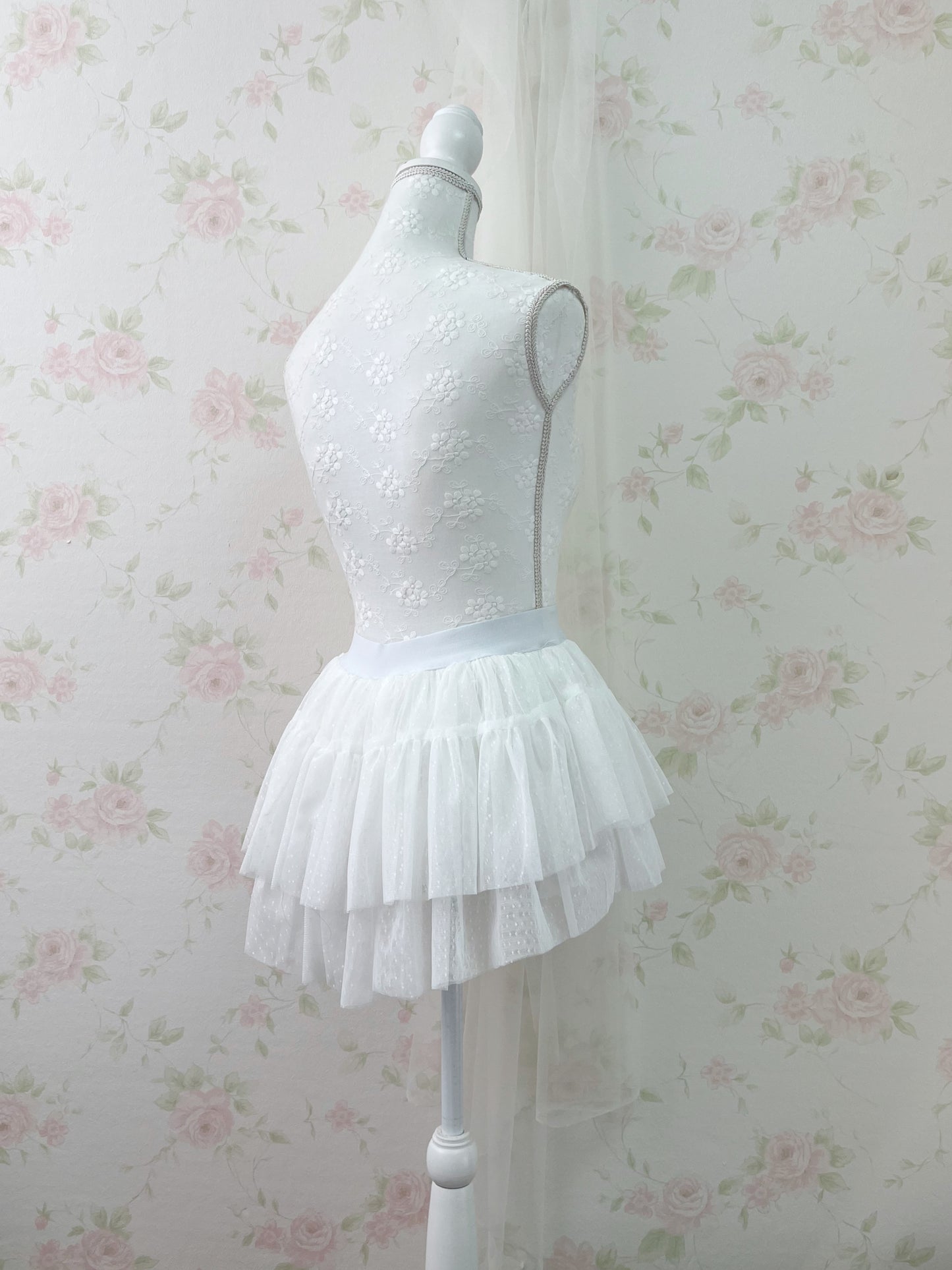 GRL Dot Tulle Mini Sukapan (White)