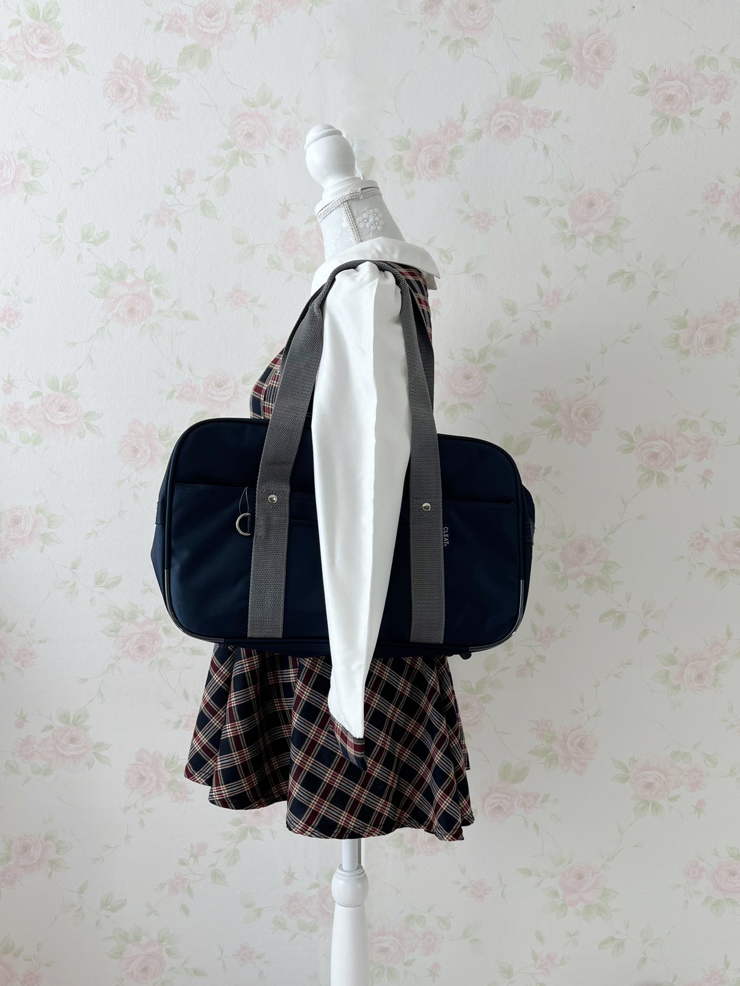 (33% OFF) Shoujo Anime School Bag