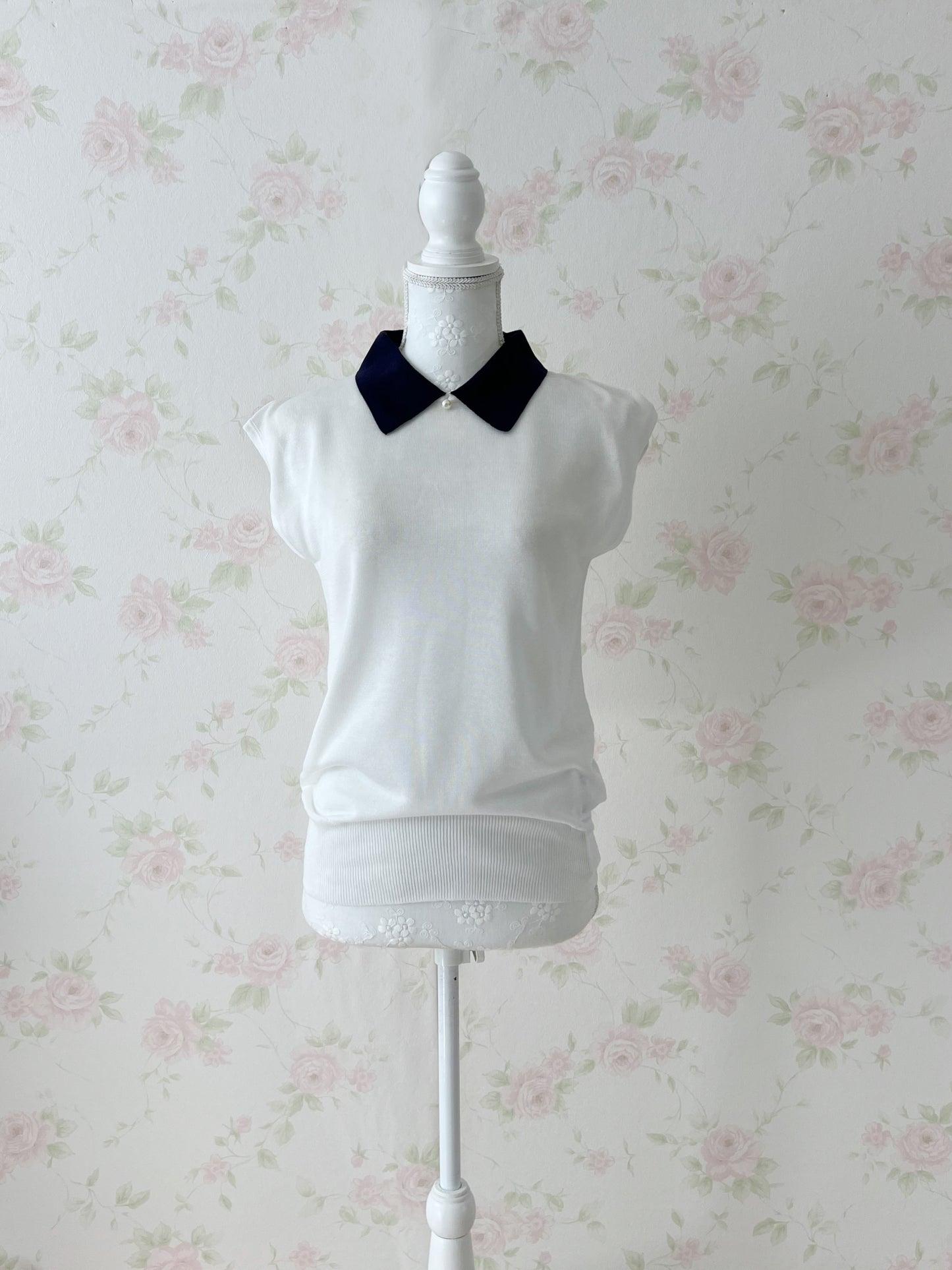 Preppy Collar Pearl Top (White)