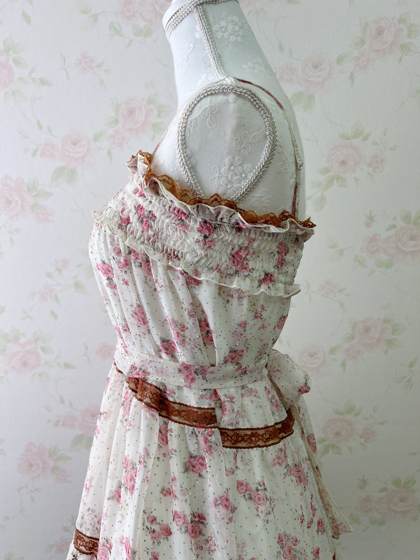 L’EST ROSE Petite Floral Lace Camisole Dress (Ivory)