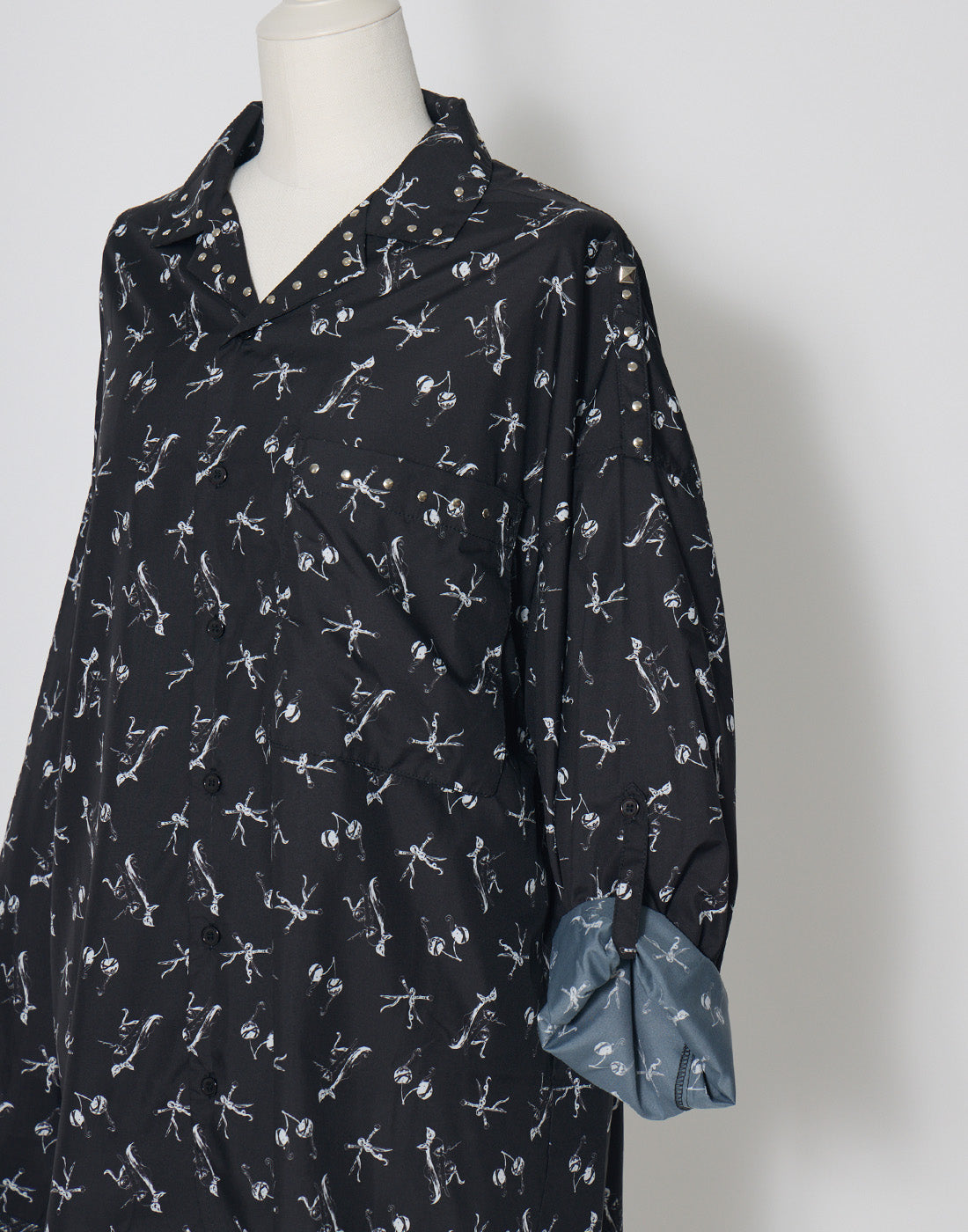 AVENCHUMU ERICO collaboration illustration oversized shirt