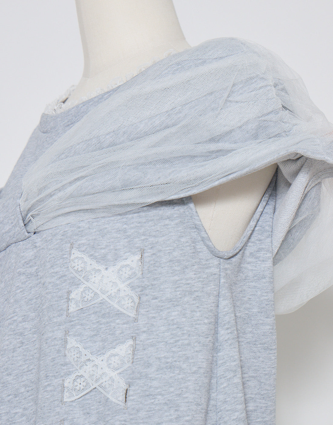 mellfy memory Tulle Ribbon Shoulder Sweat Tunic