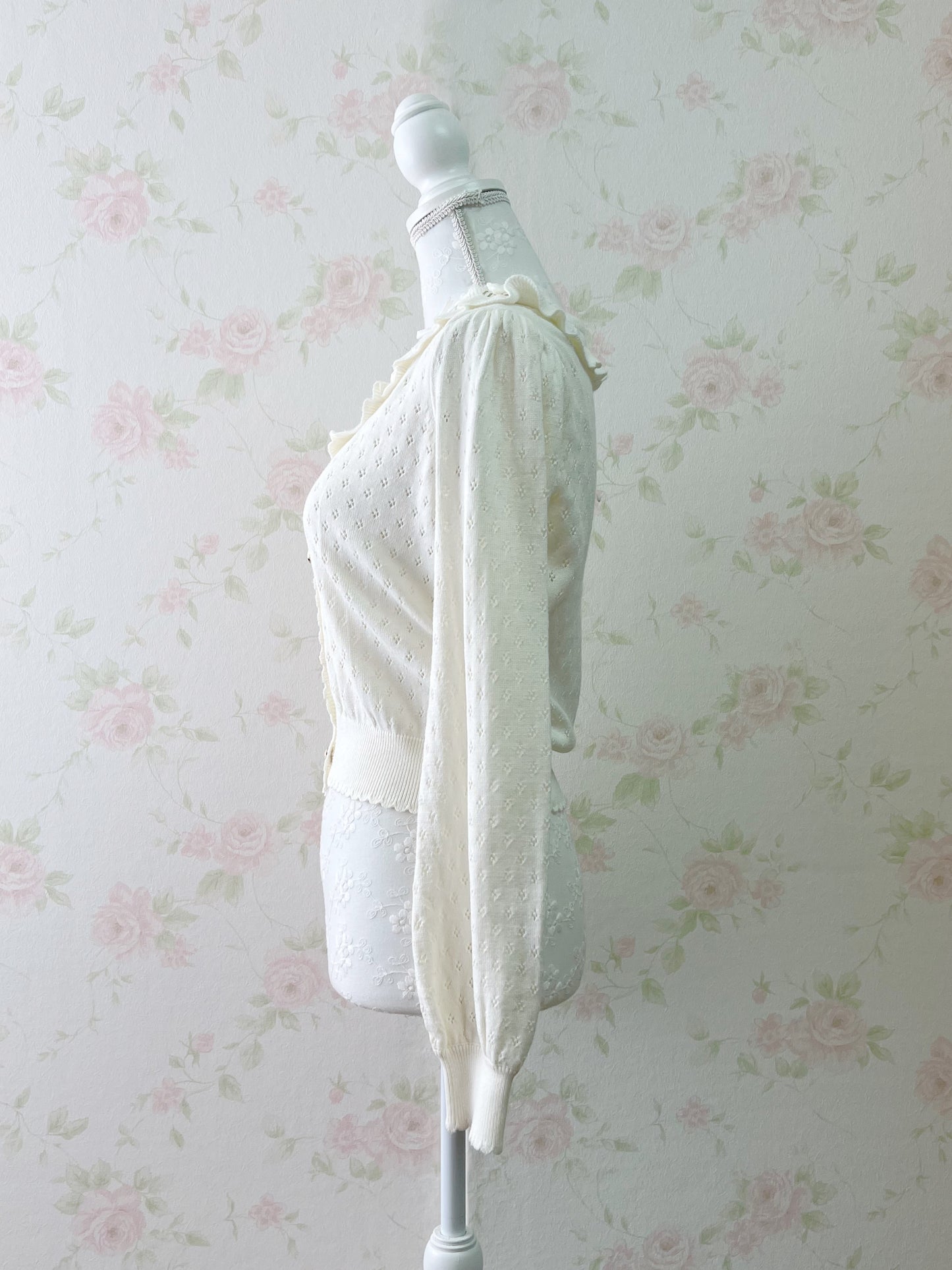 LIZ LISA White Rose V Cardigan (White)