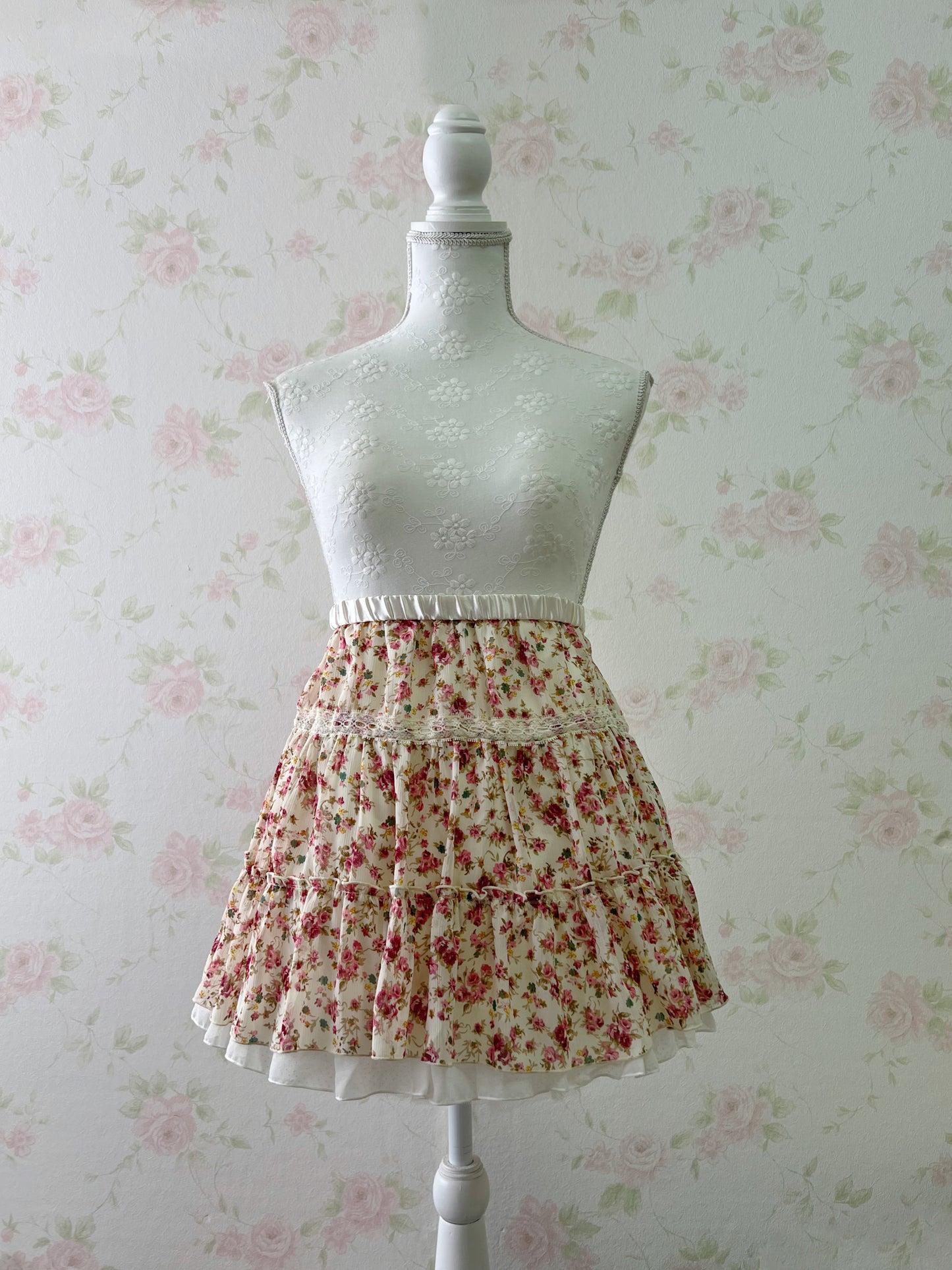 Dot Tulle Hem Floral Lace Skirt
