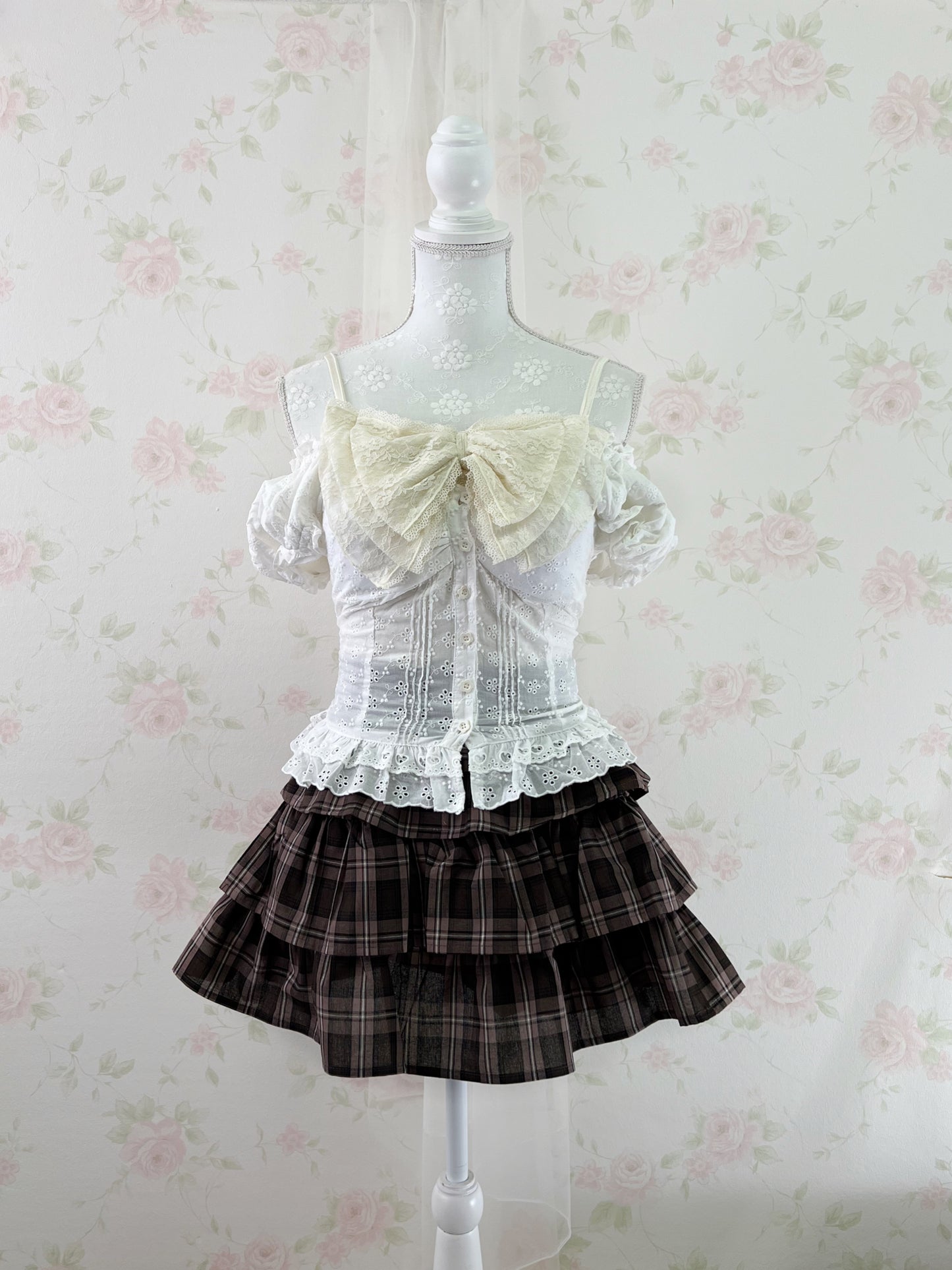 GRL Checked Tiered Skirt (Strawberry Chocolate)