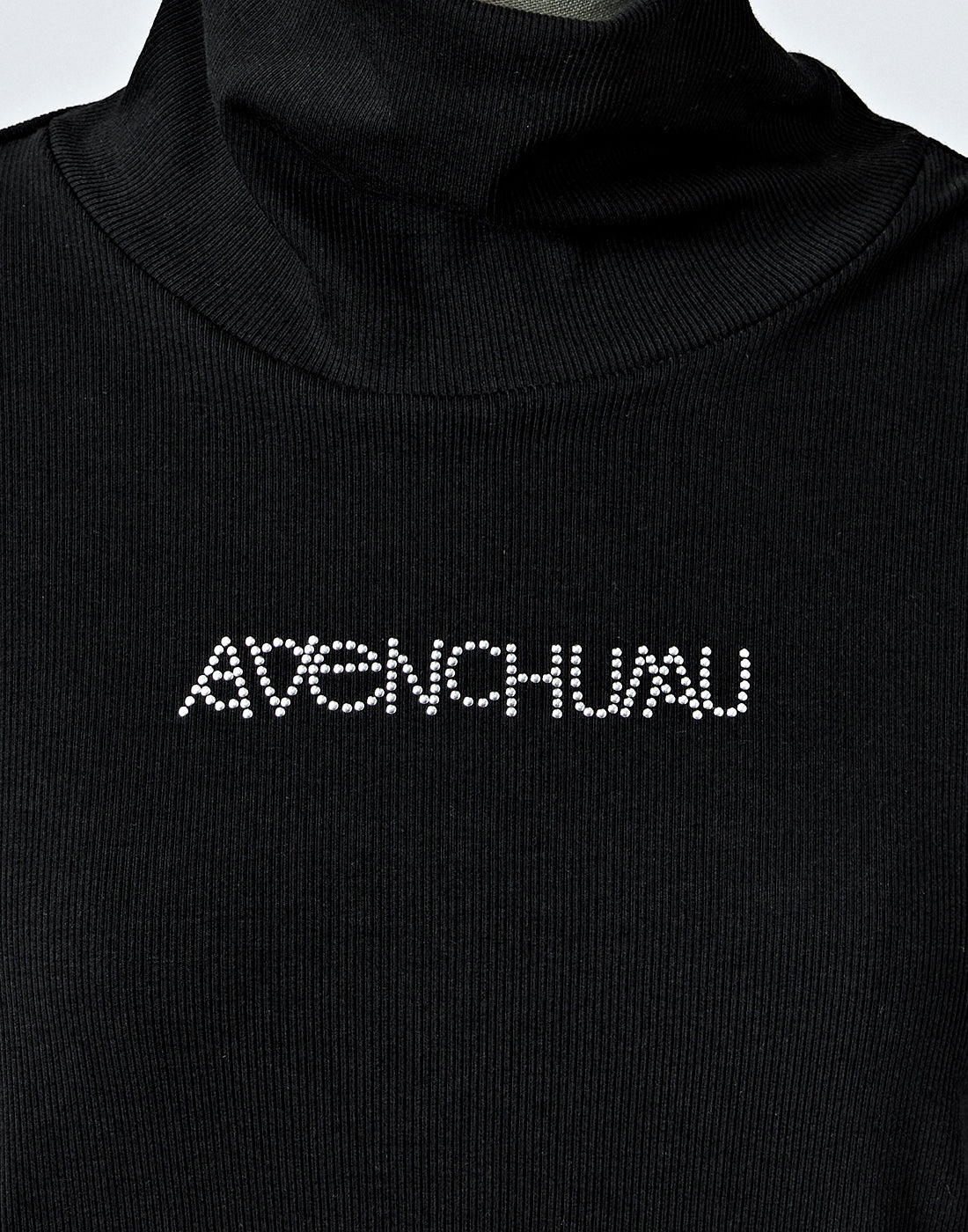 Studs logo high neck tops