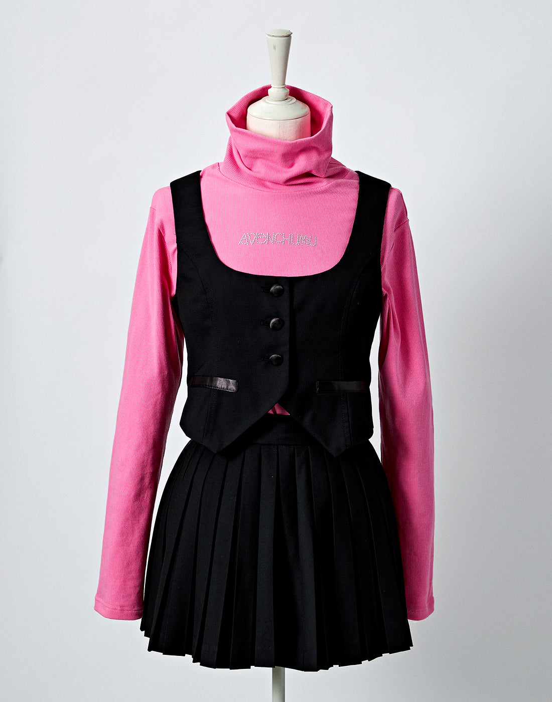 Studs logo high neck tops