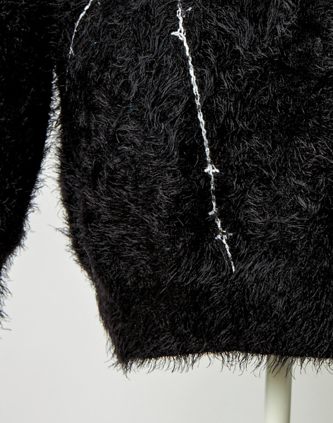 For "A" barbed wire shaggy knit
