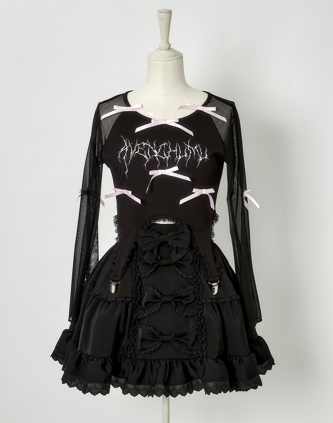 Front ribbon dolly skirt
