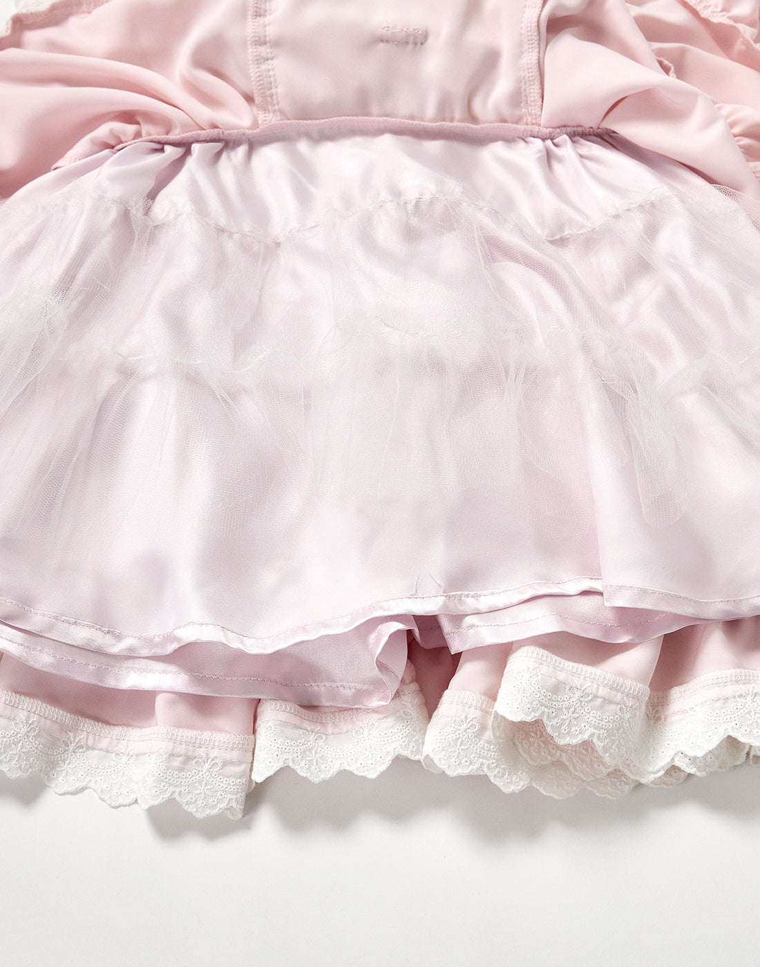 Front ribbon dolly skirt