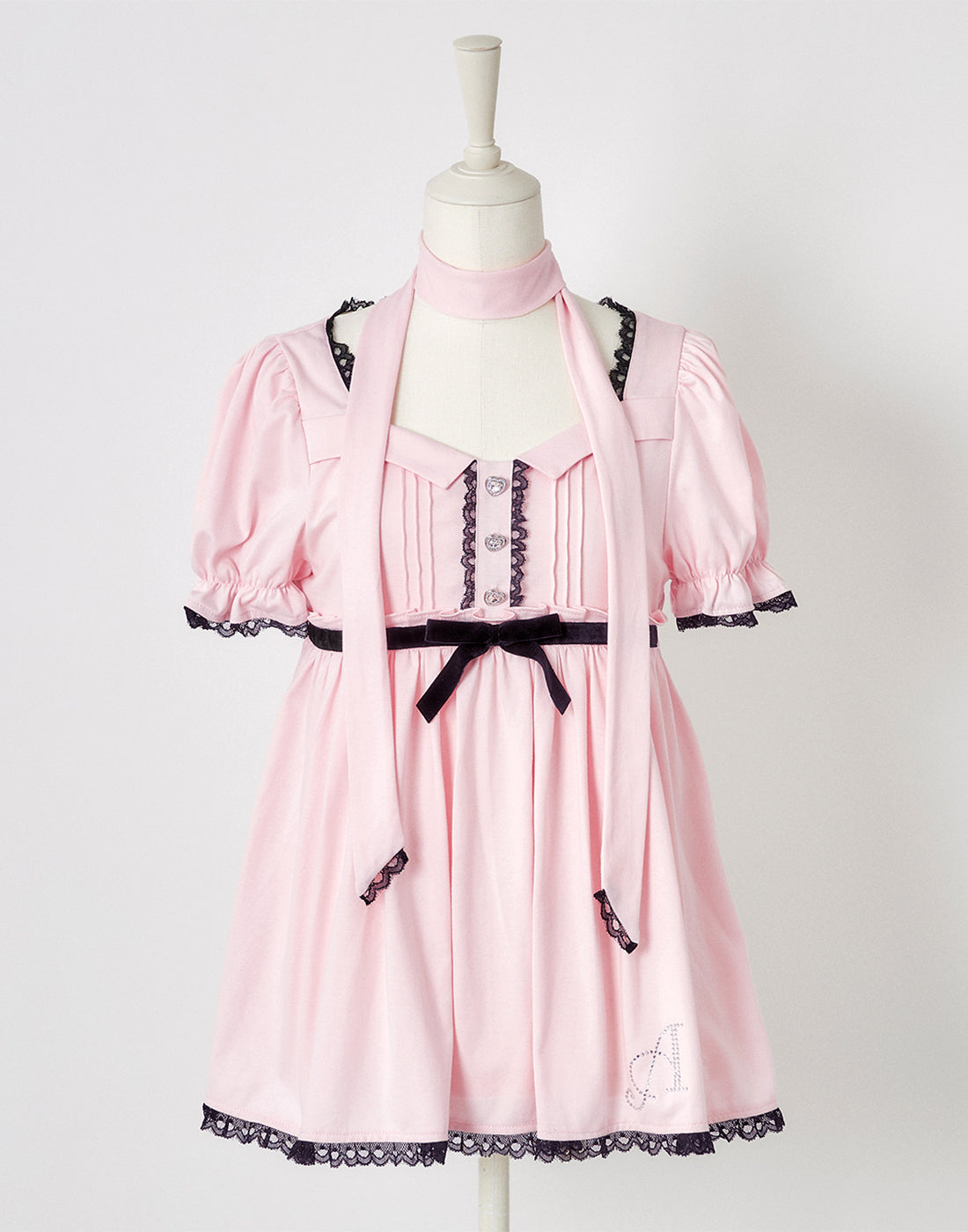 AVENCHUMU Neck ribbon & heart bijou baby doll
