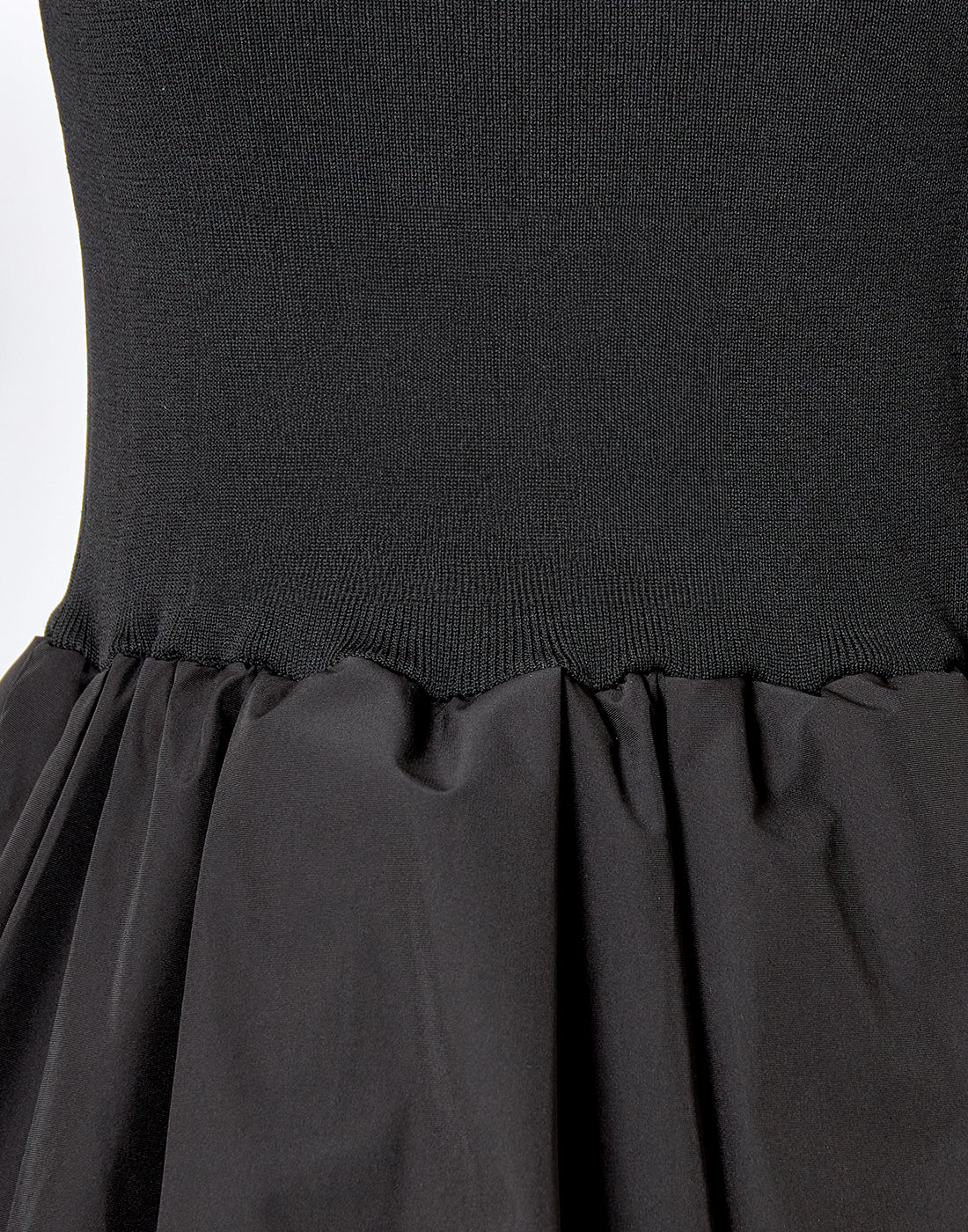 AVENCHUMU Back ribbon knit balloon one piece