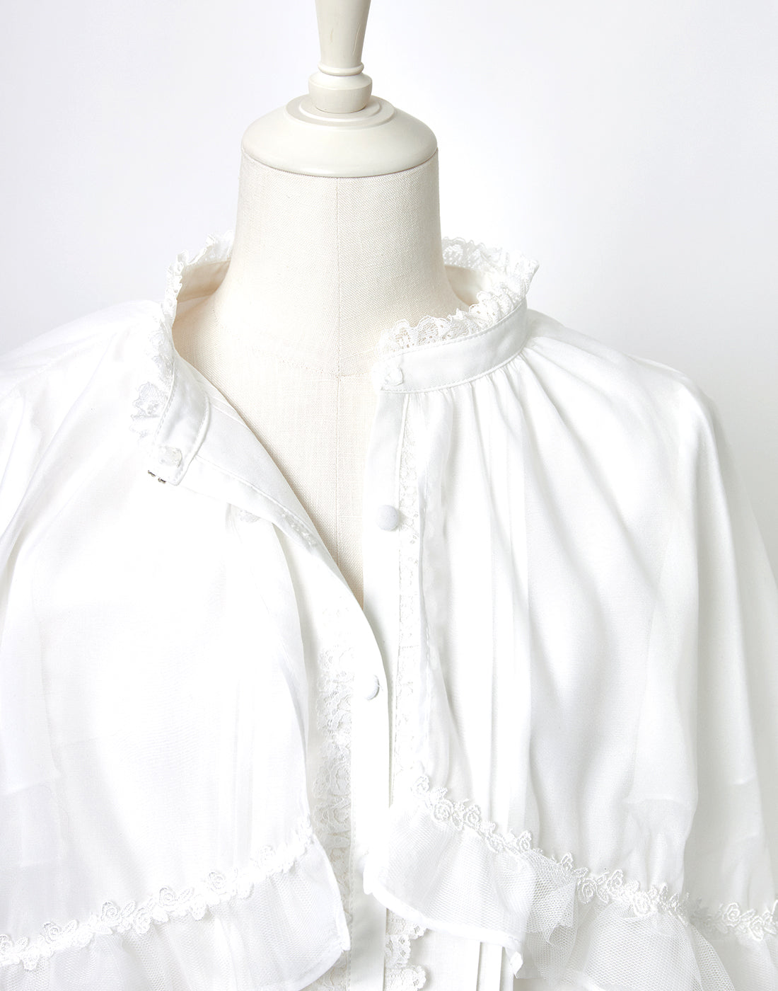 <April Delivery> mellfy memory Angel's play sheer cape Blouse