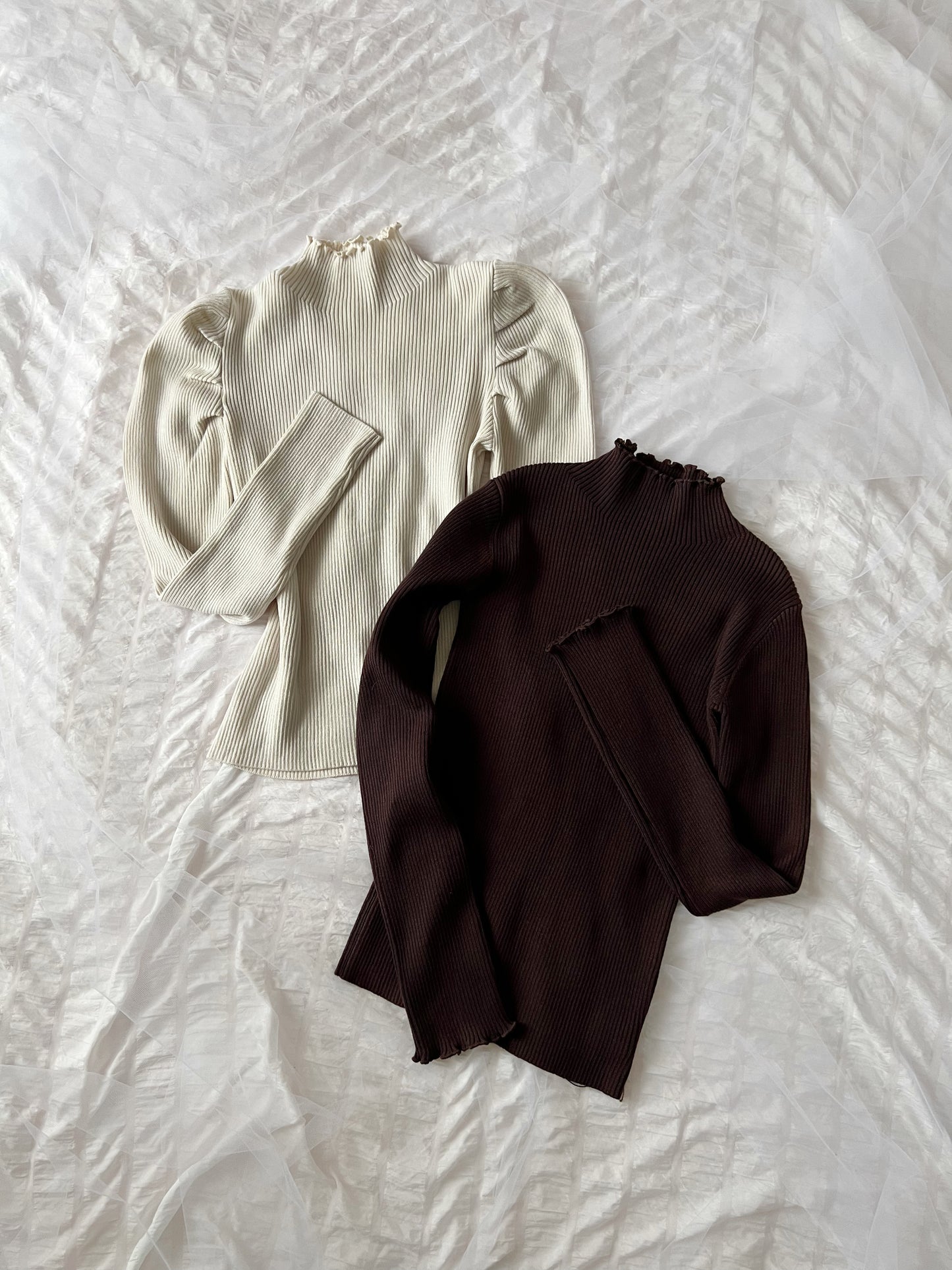 GRL High Neck Mellow Knit Top (Chocolate)