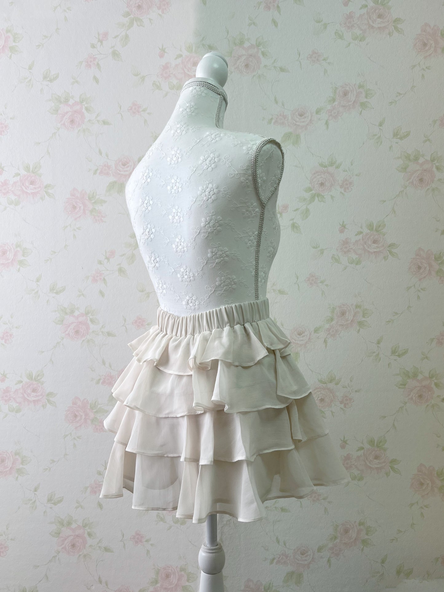GRL Organdy Frilly Sukapan (Ivory)