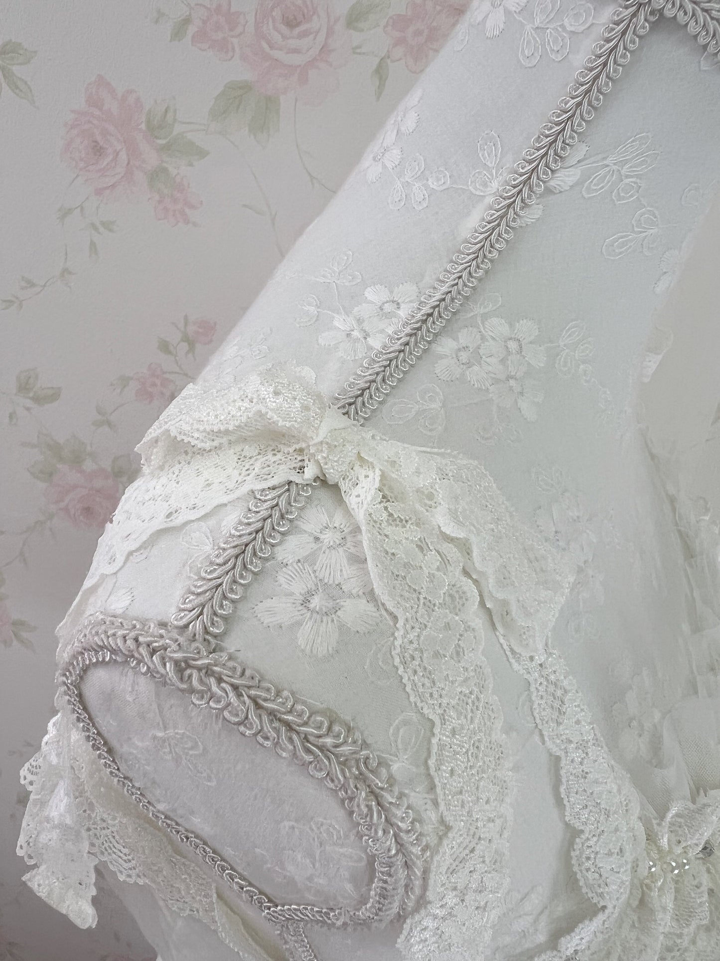 axes femme Lace Bow Camisole (Ivory)