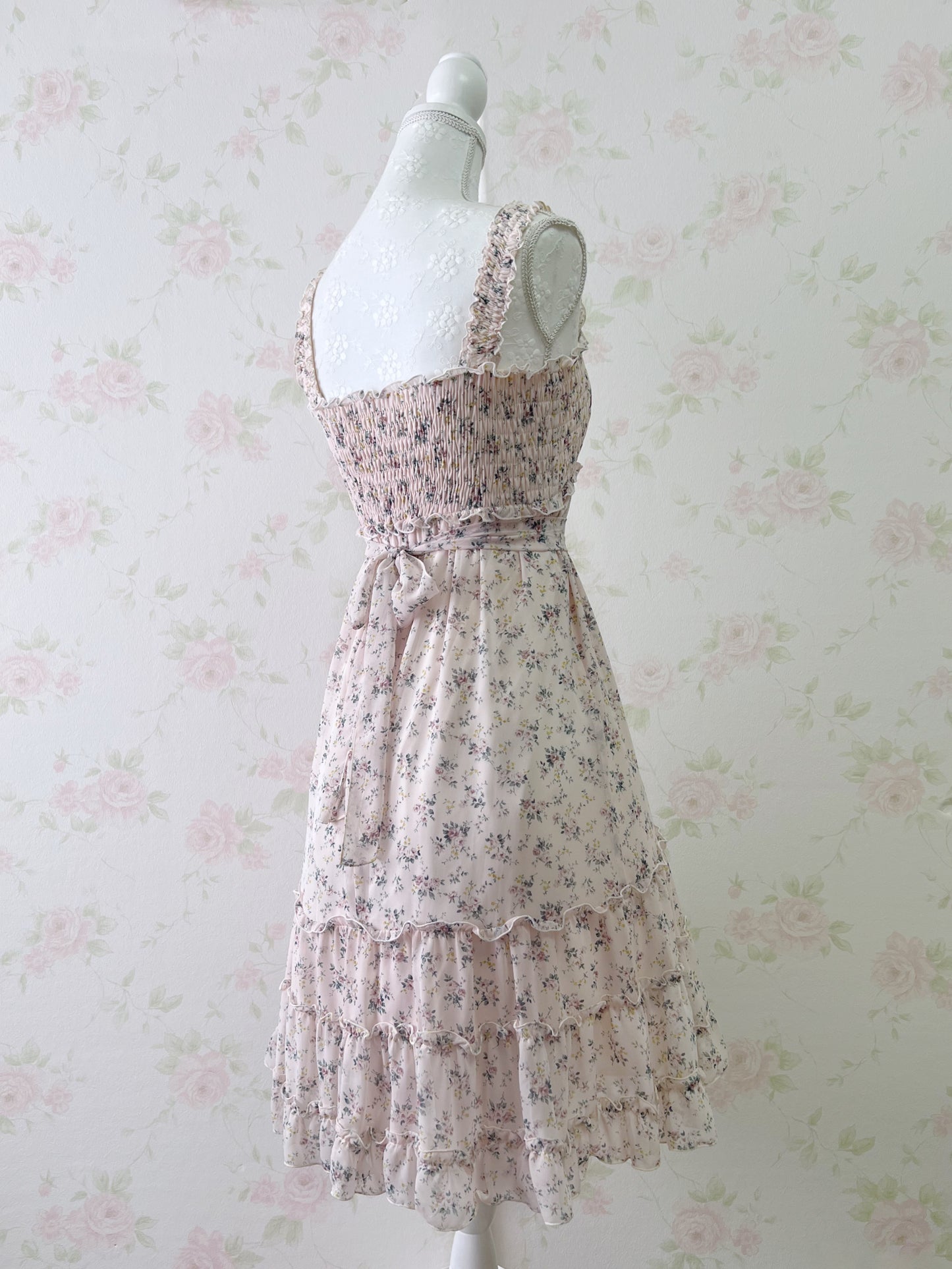 L’EST ROSE Petite Floral Hem Frilled Dress