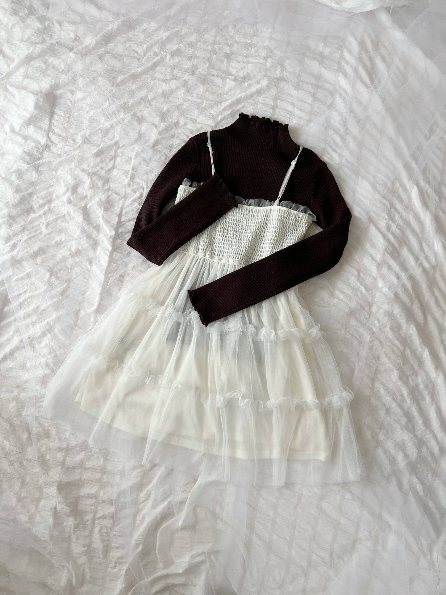 GRL High Neck Mellow Knit Top (Chocolate)