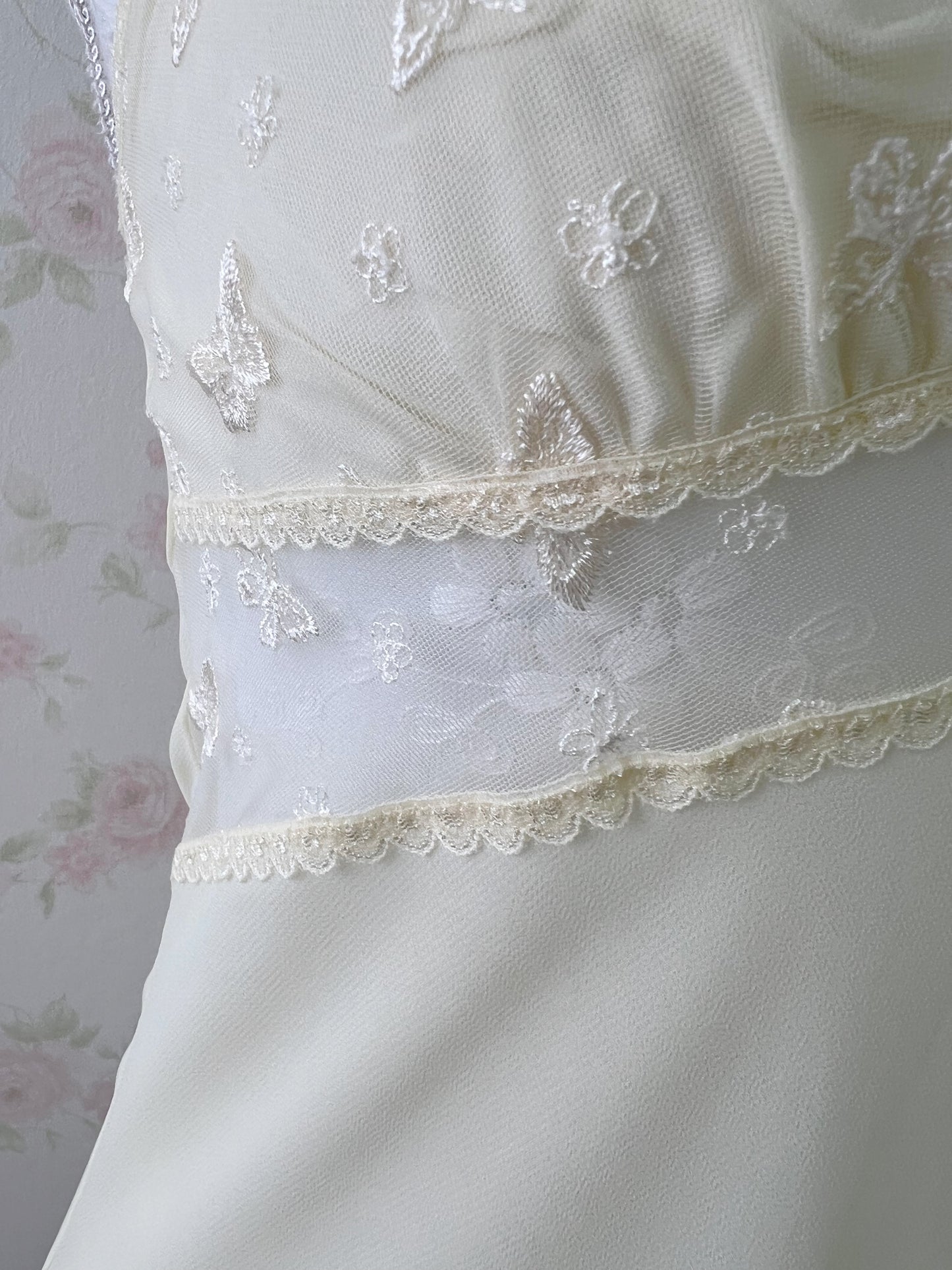 Yukiko Hanai Butterfly Slip (Ivory)