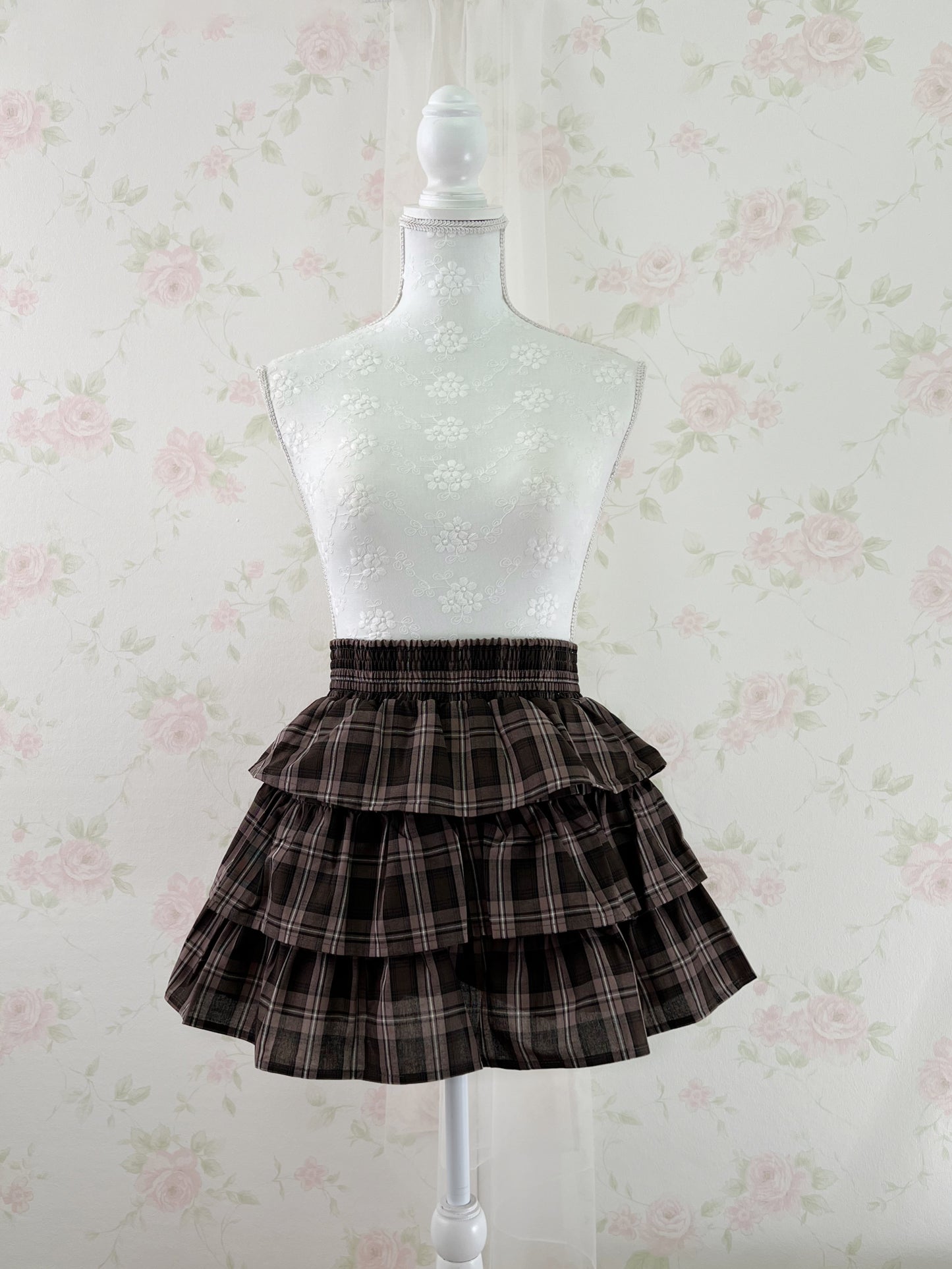 GRL Checked Tiered Skirt (Strawberry Chocolate)
