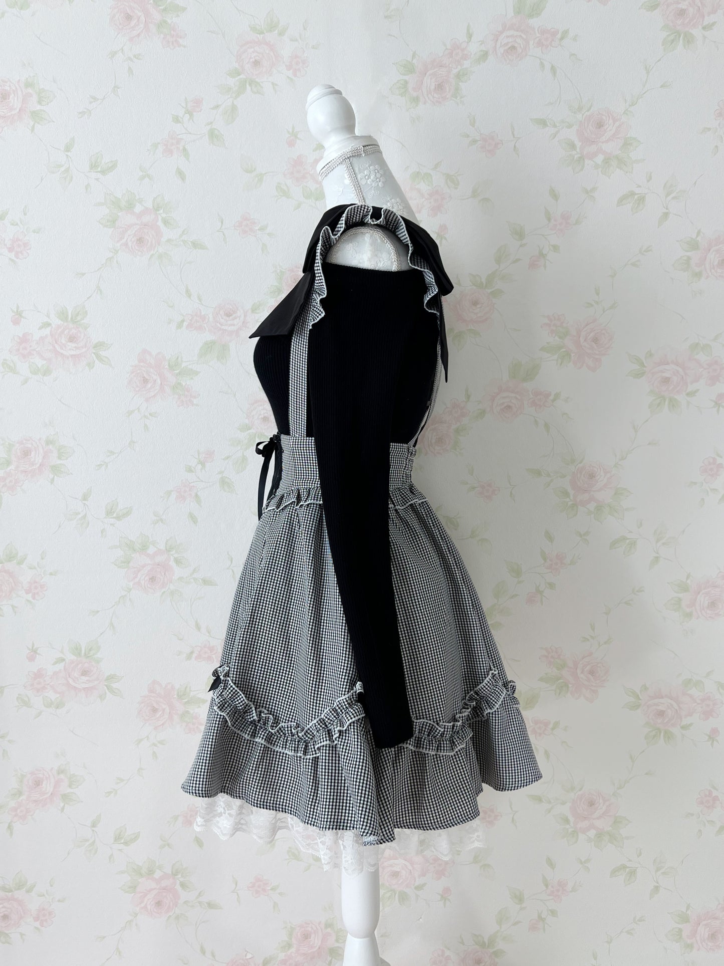 GRL Shoulder Bow Knit Top (Black)