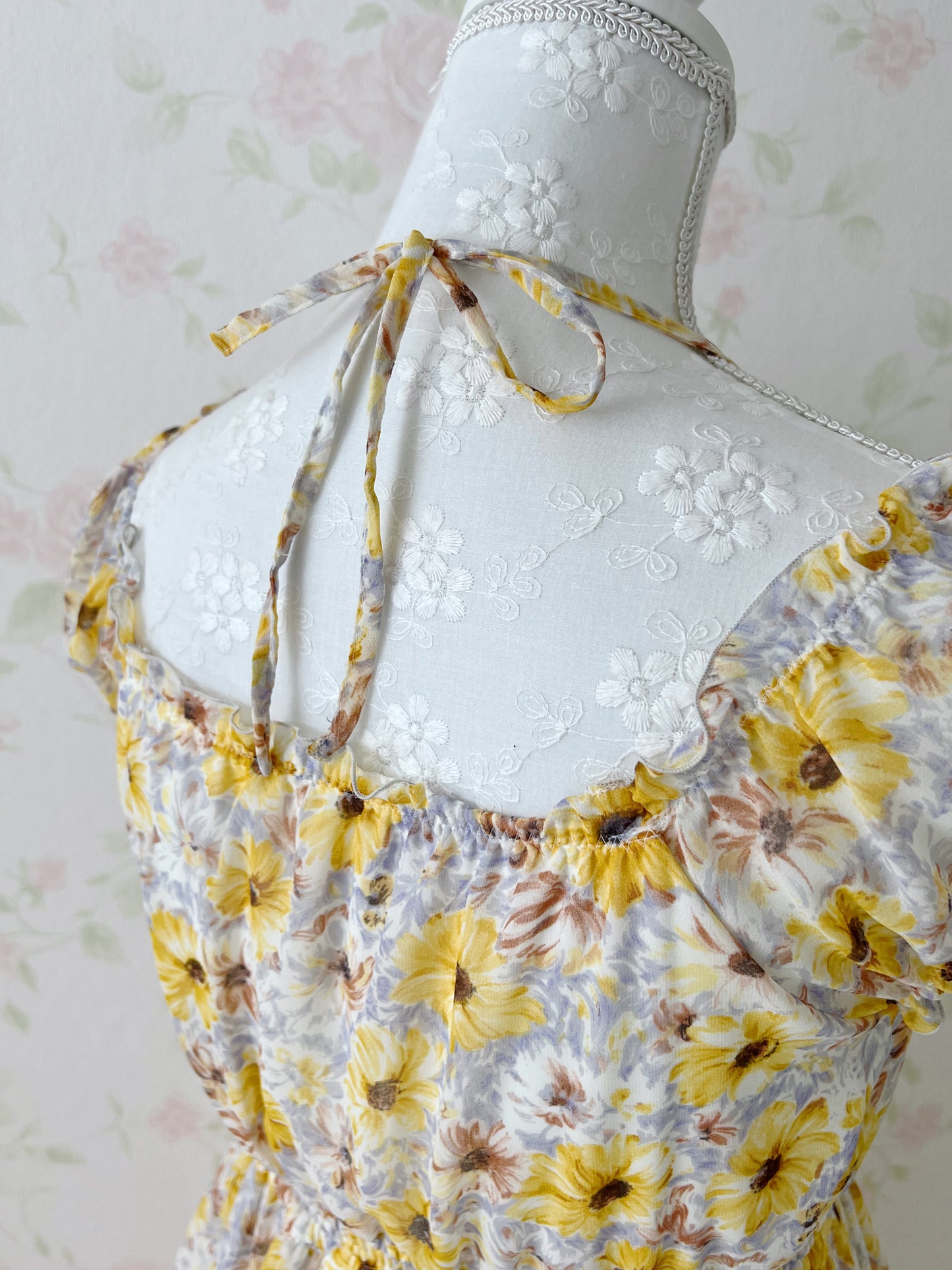 L'EST ROSE Halter Neck Floral Dress (Yellow)