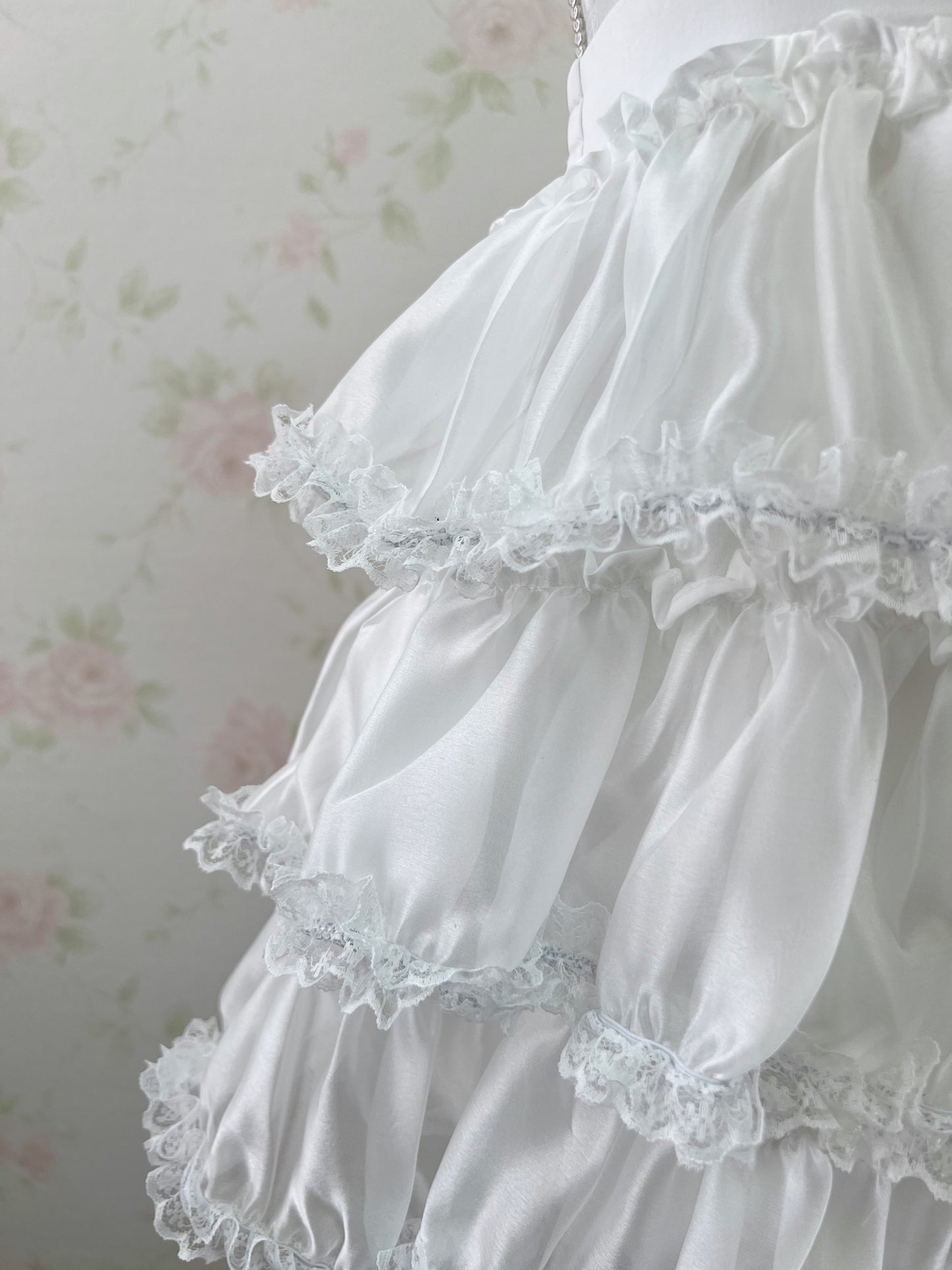 GRL Layered Frilled Skirt With Underpants (White)