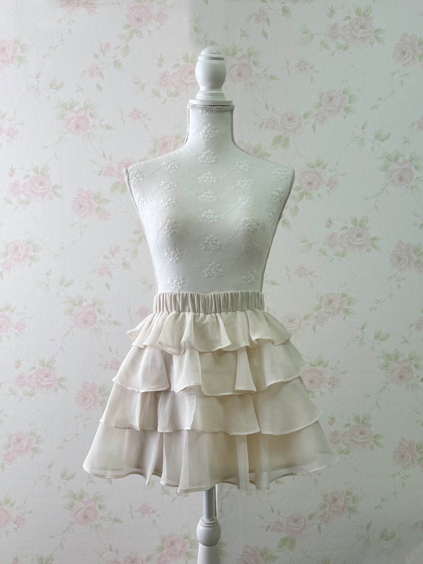 GRL Organdy Frilly Sukapan (Ivory)