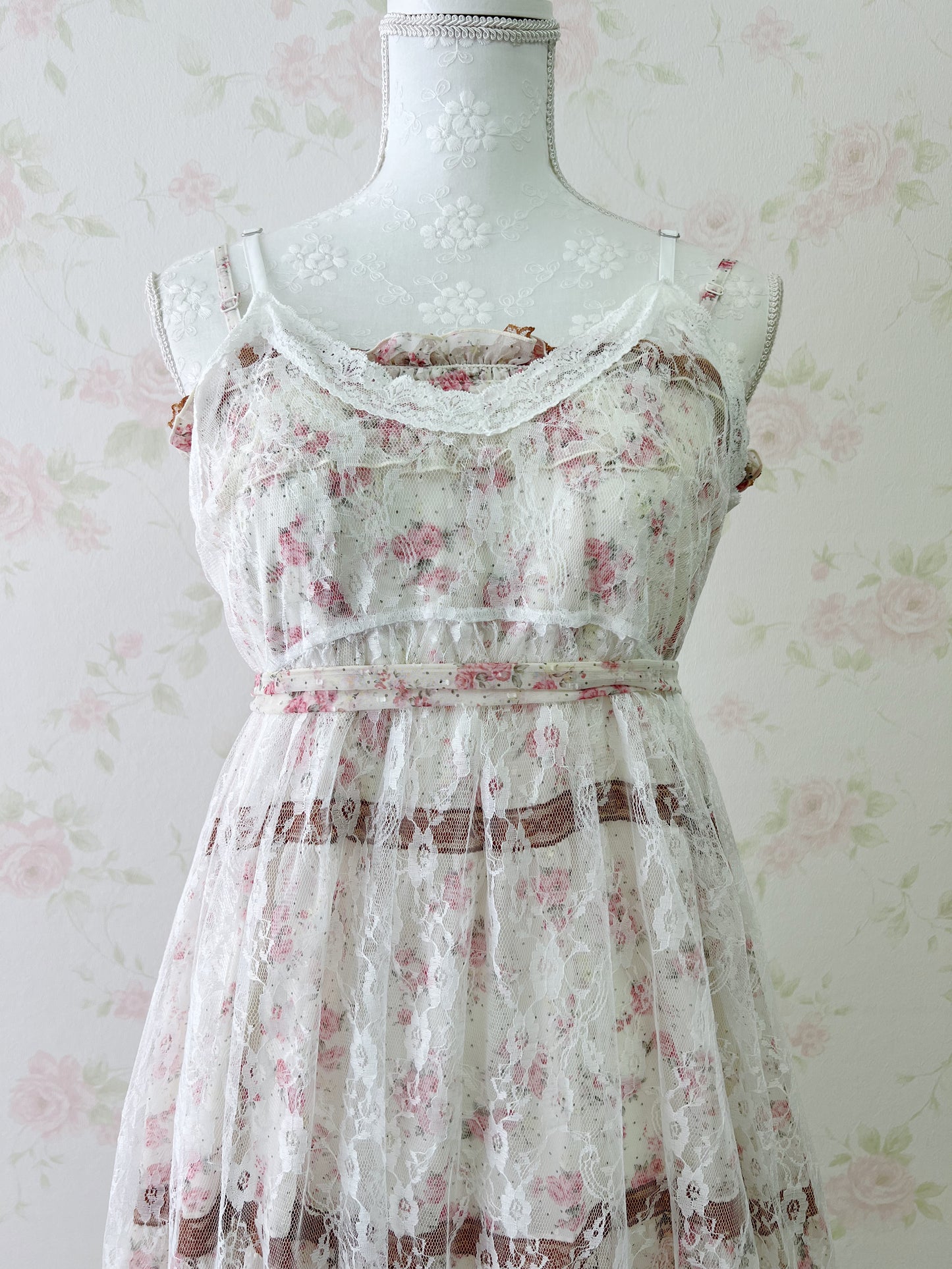 L’EST ROSE Petite Floral Lace Camisole Dress (Ivory)