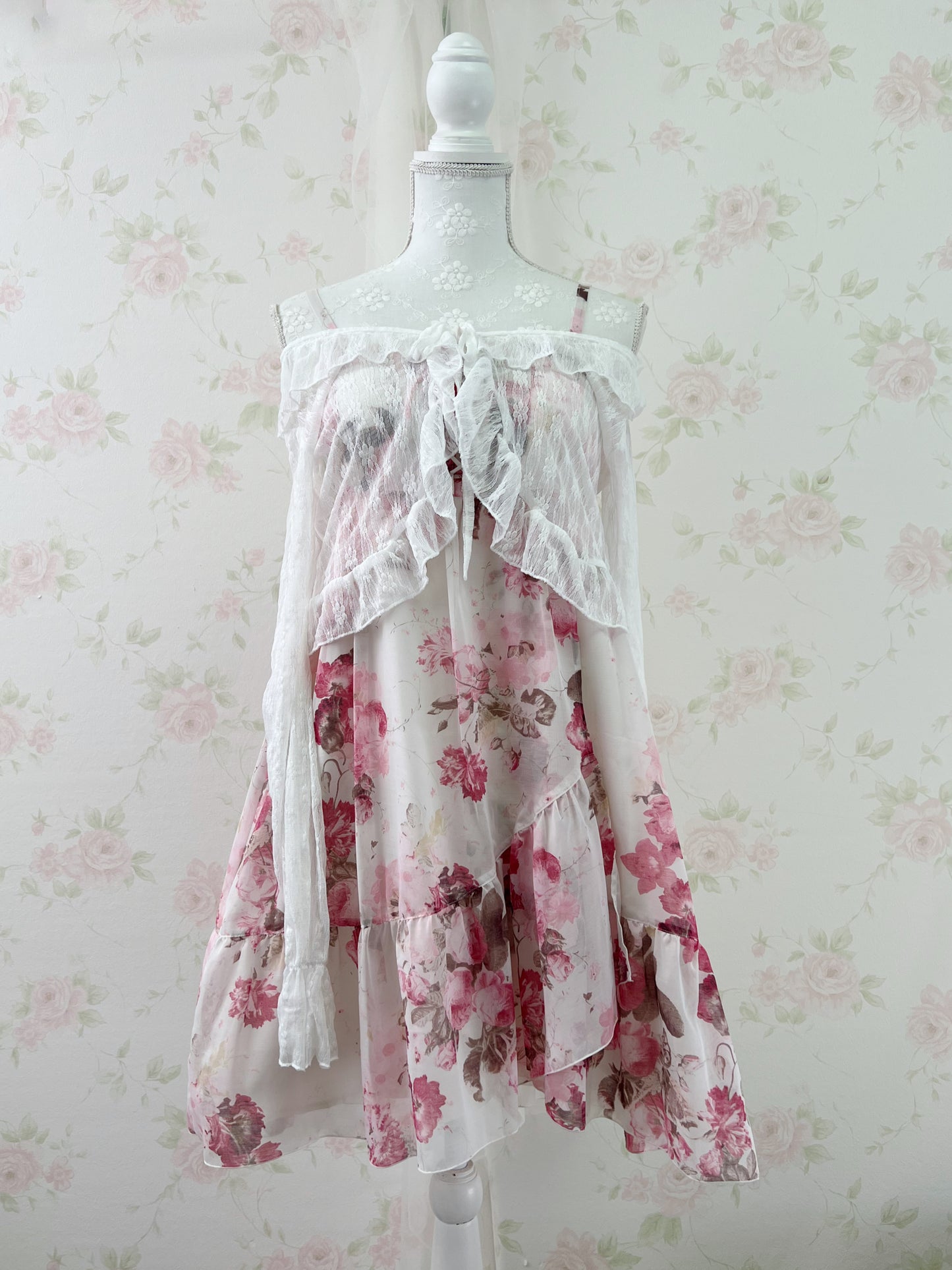 (12% OFF) L'EST ROSE Front Laced Up Camisole Dress