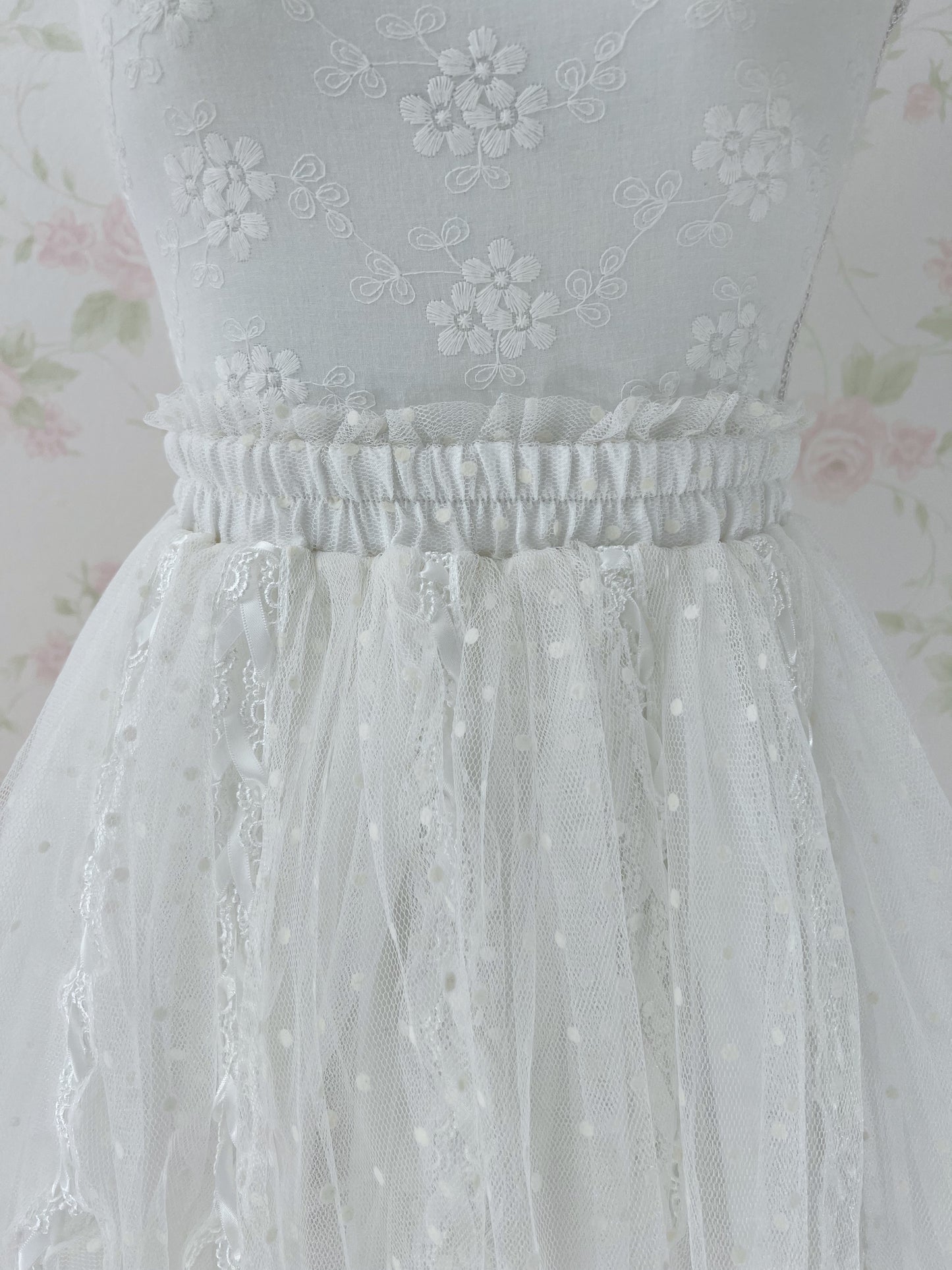 mille fille closet Tulle Ribbon Skirt (White)
