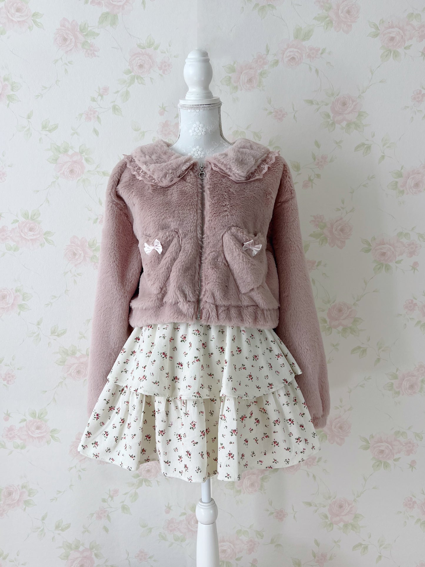 majoretty Lacy Sailor Collar Eco Fur Jacket (Pink)
