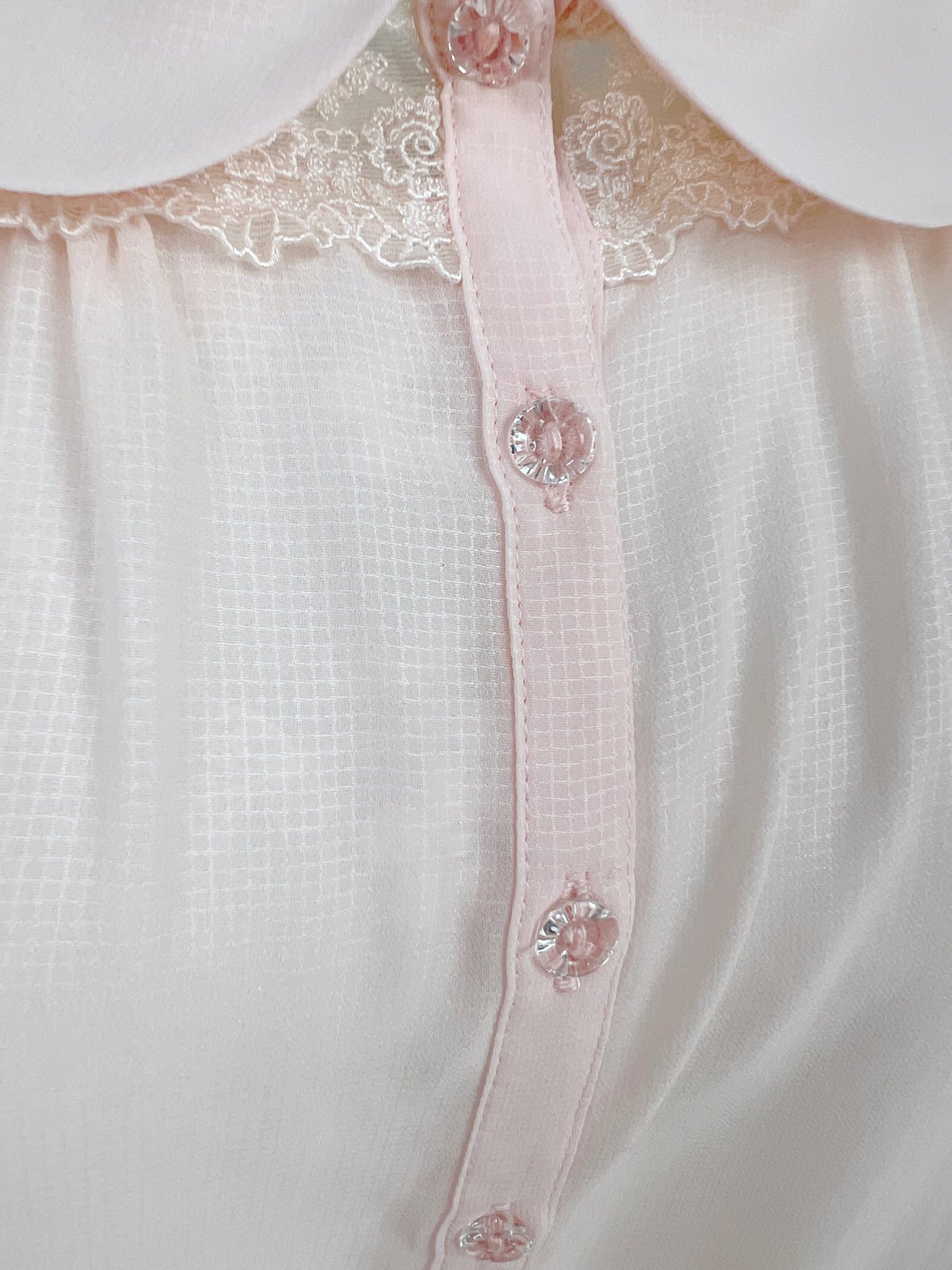 L’EST ROSE Crystal Button Chiffon Blouse (Pink)