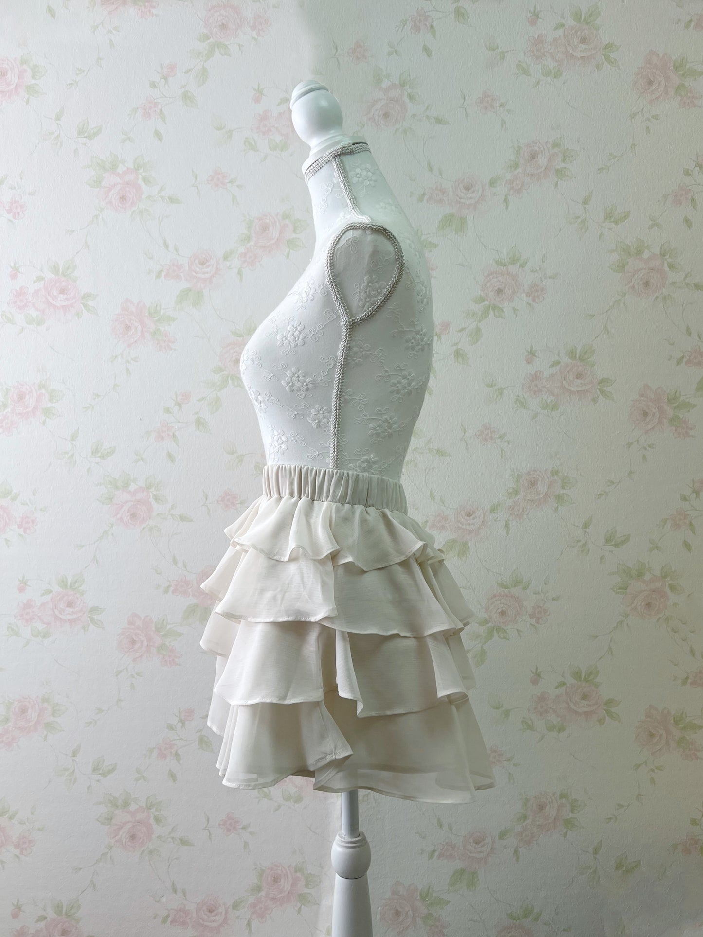 GRL Organdy Frilly Sukapan (Ivory)