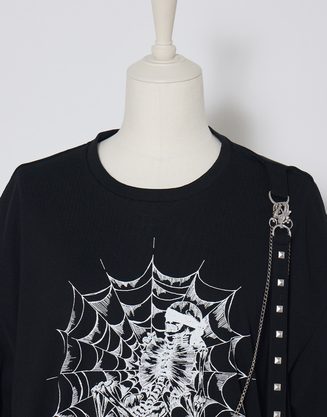 AVENCHUMU Skull illustration print studded cross t-shirt