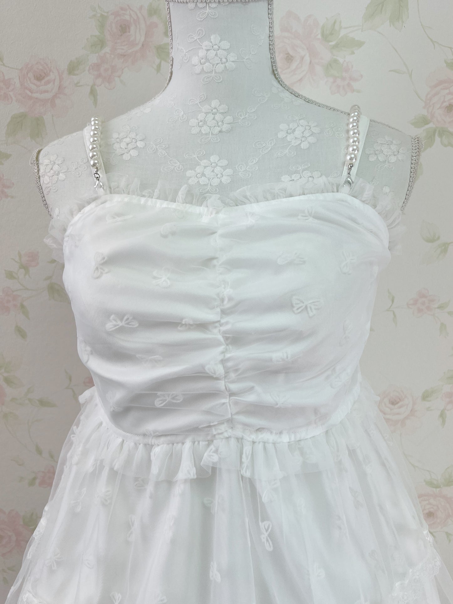 Ank Rouge Bow Patterned Pearl Strap Dress (Pure White)