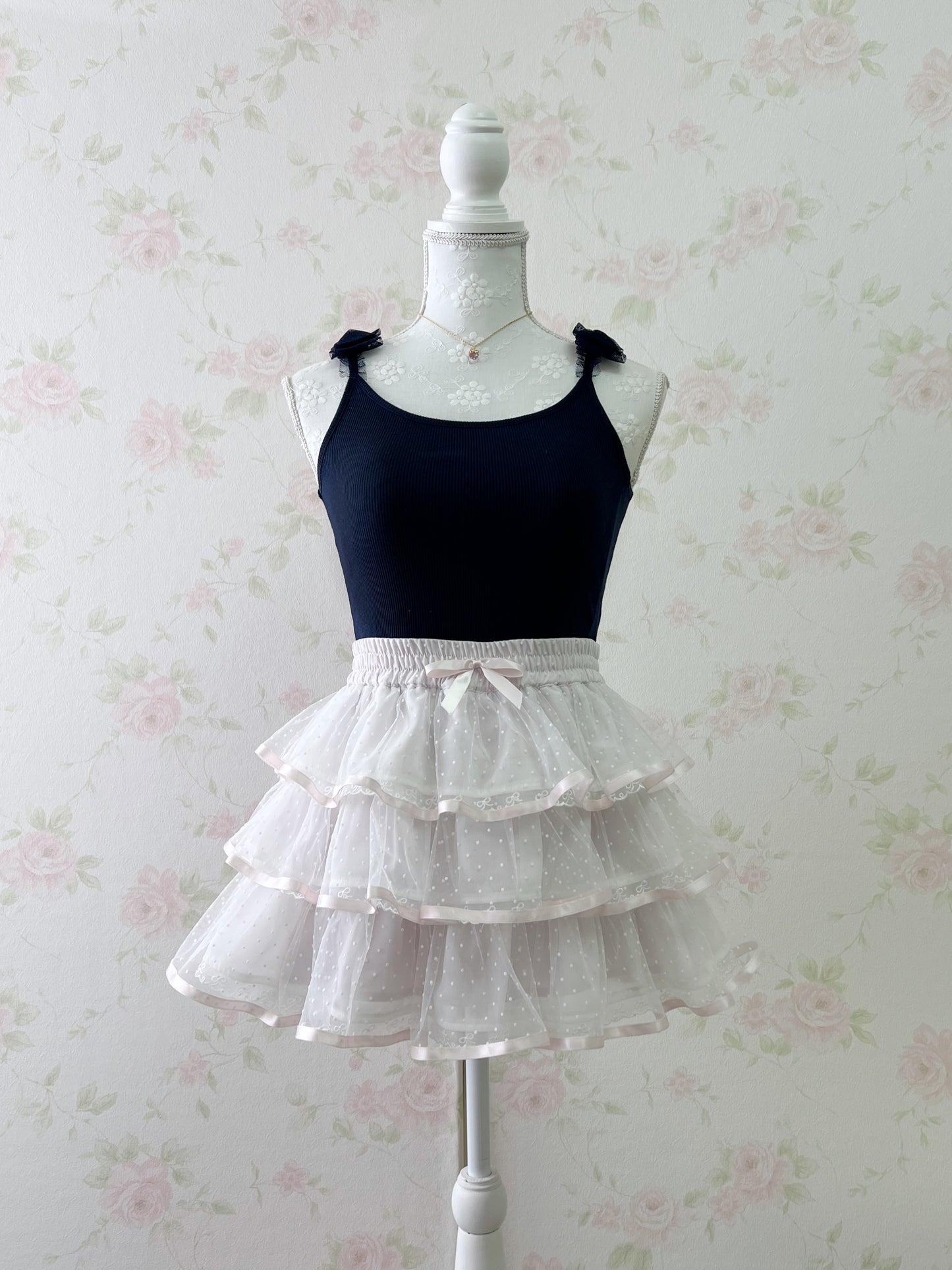 (18% OFF) LIZ LISA Tulle Bow Camisole (Navy)