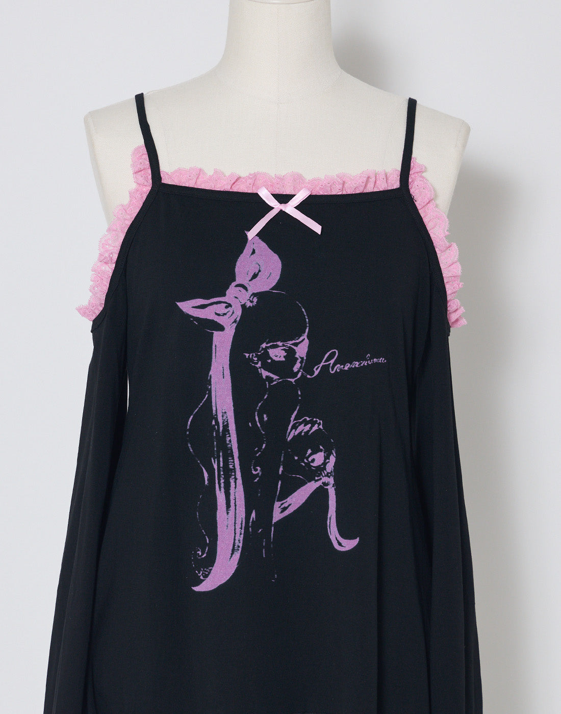 AVENCHUMU ERICO collaboration illustration flare sleeve top