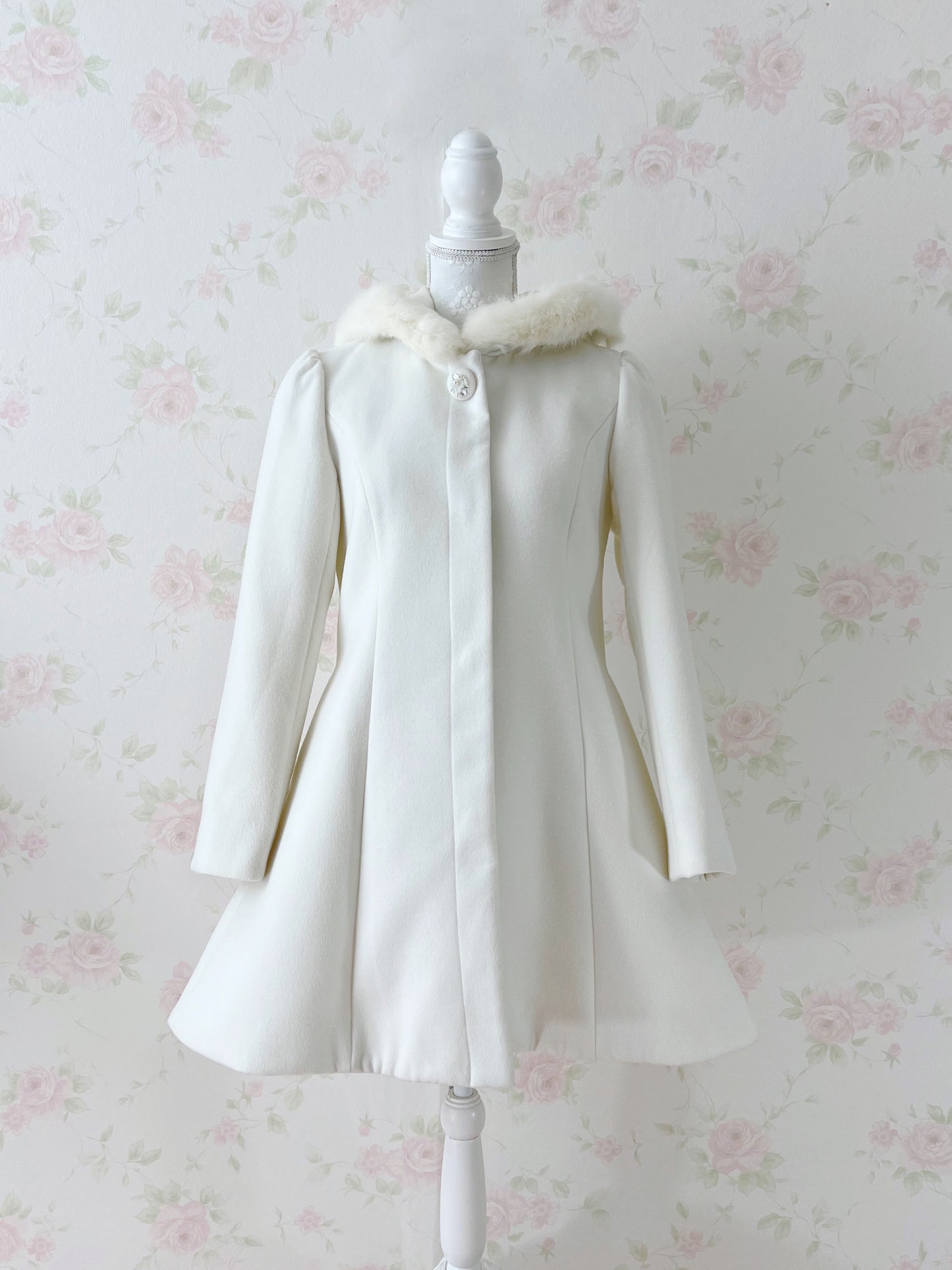 LODISPOTTO Dolly Fur Hoodie Coat