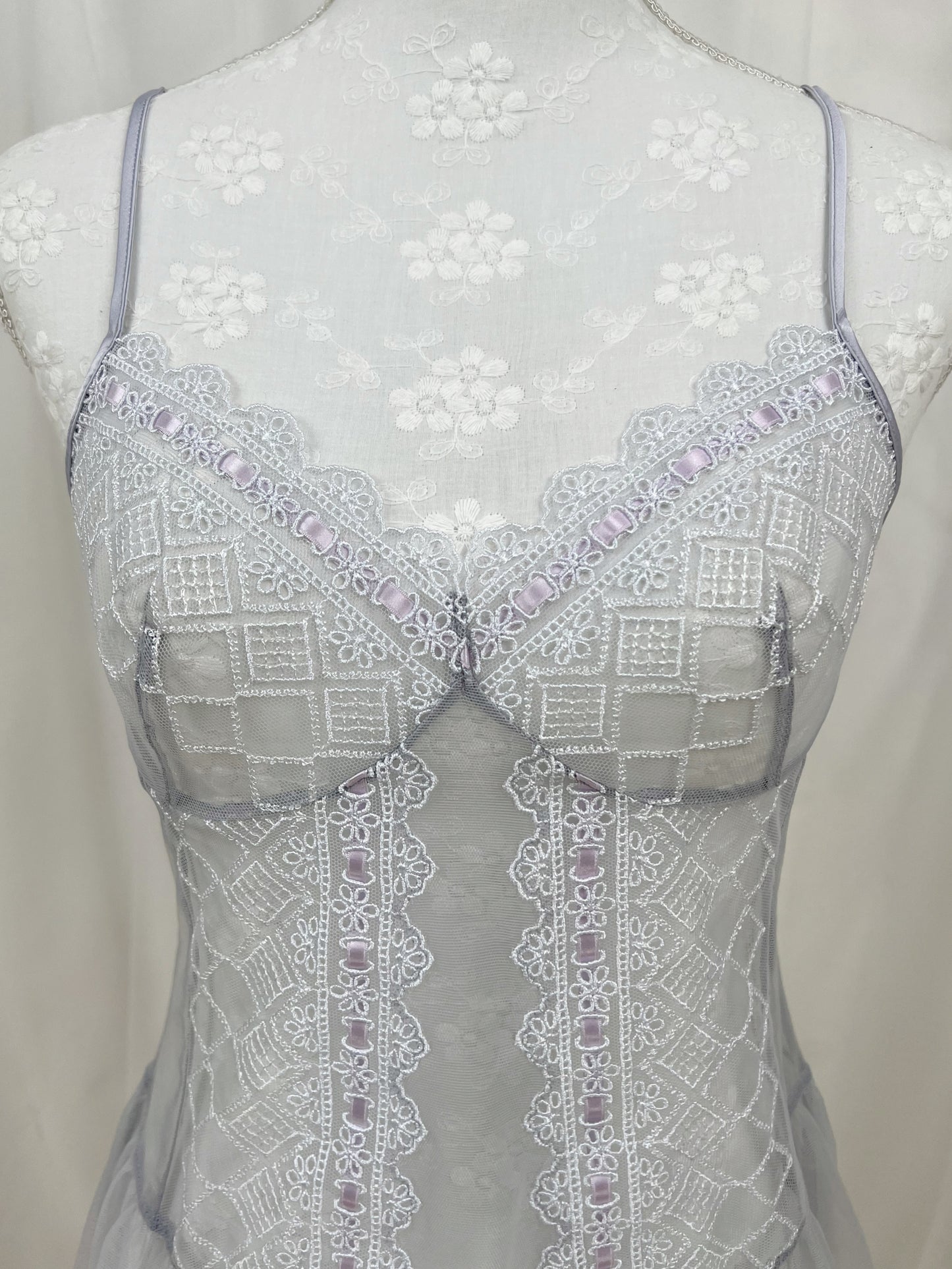 <30%OFF> Triumph Tulle Tiara Laced Up Camisole