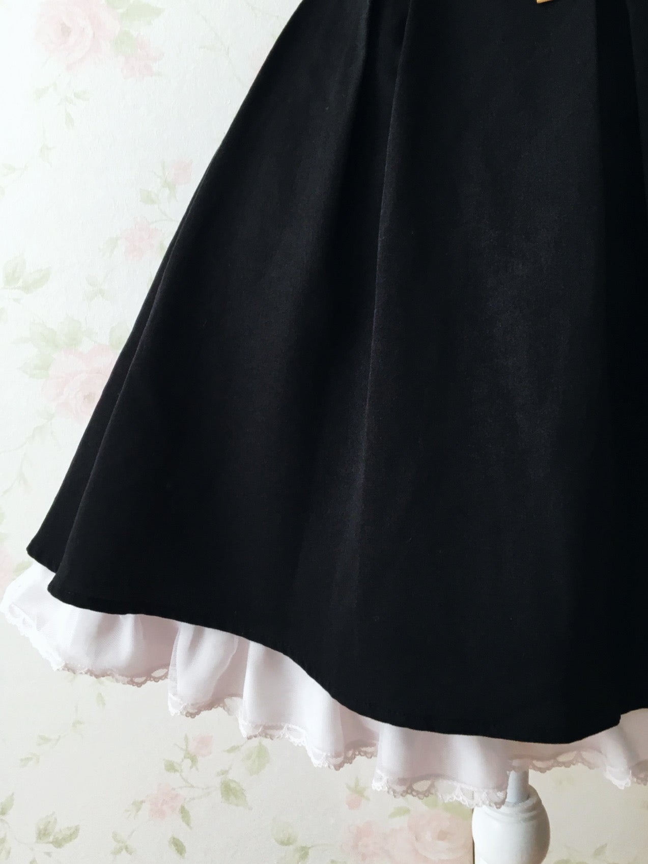 (10% OFF) Secret Honey Front Laced Up Back Bow Jumper Skirt (Black)