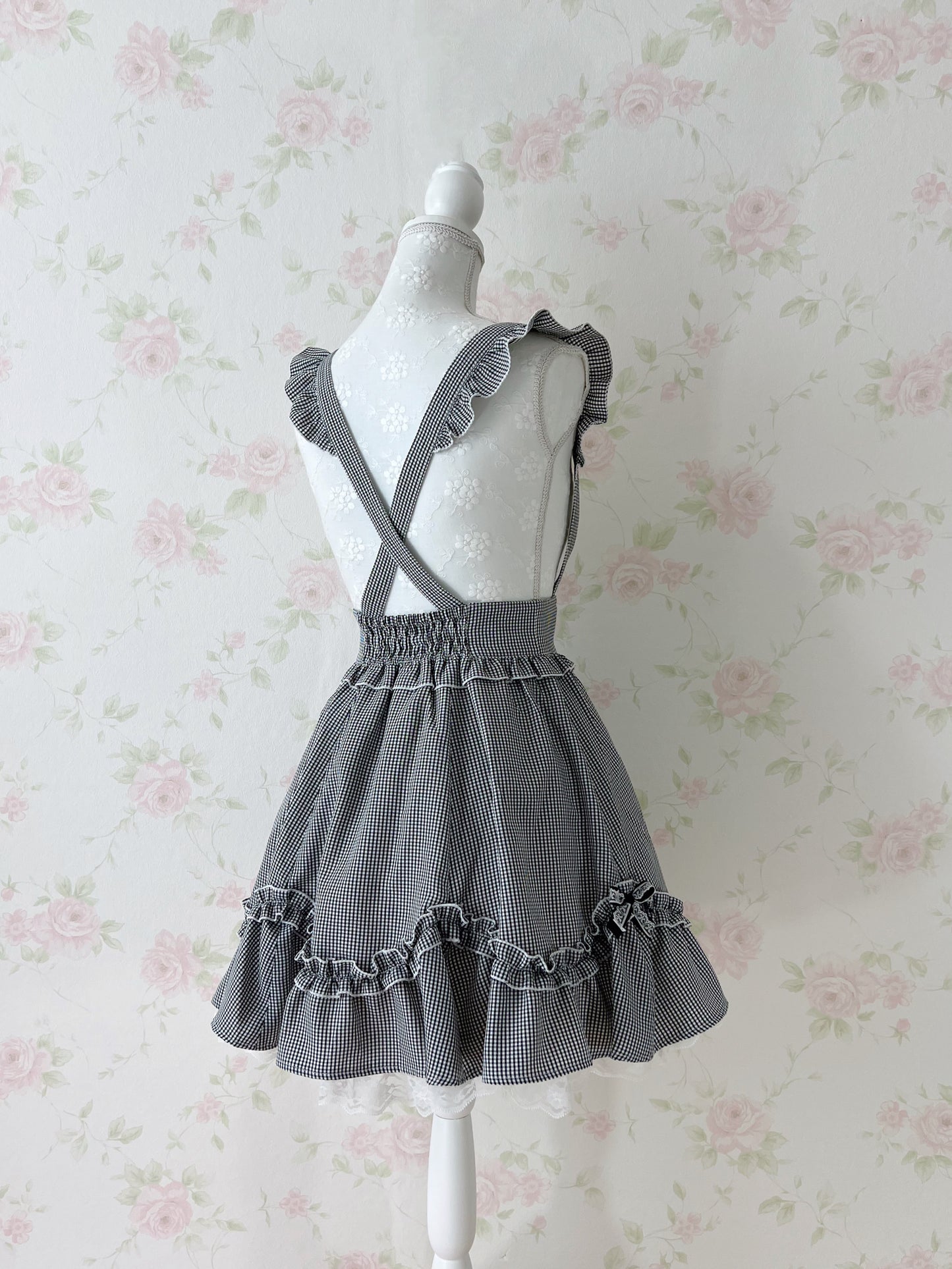 Secret Honey Ruffled Line Jumper Skirt (Black Check)