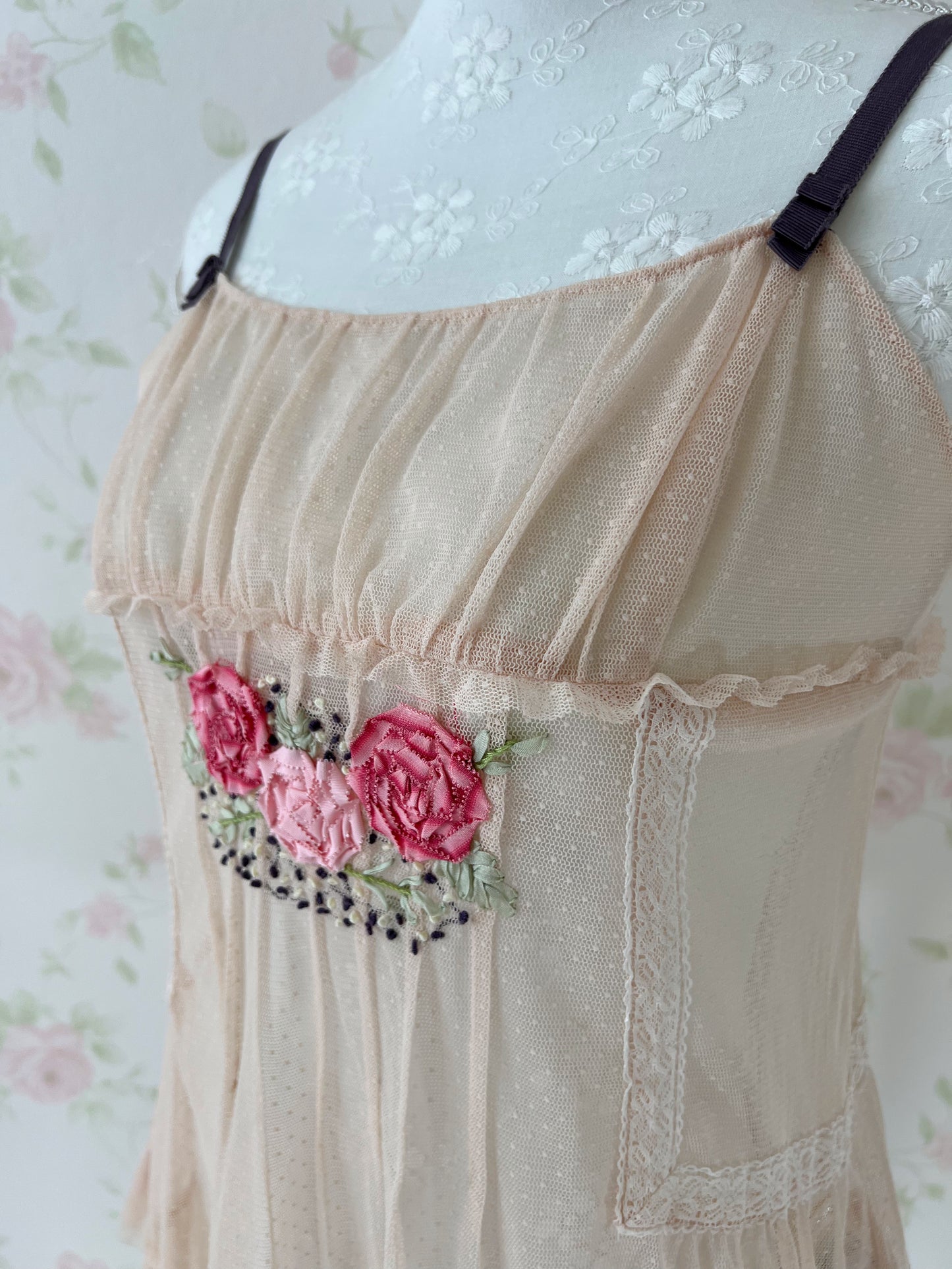 LAISSE PASSE Rose Embroidery Tulle Camisole