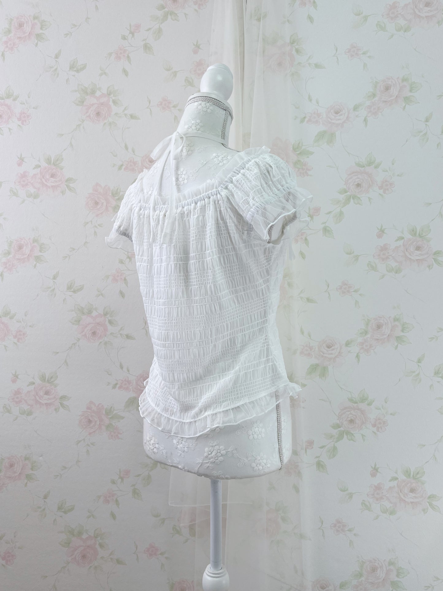 axes femme Side Ribbon Cross String Top (White)