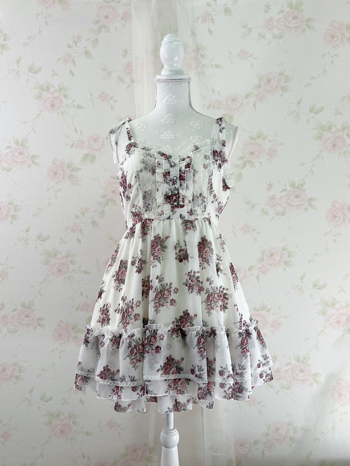 axes femme Floral Tunic Top (White)