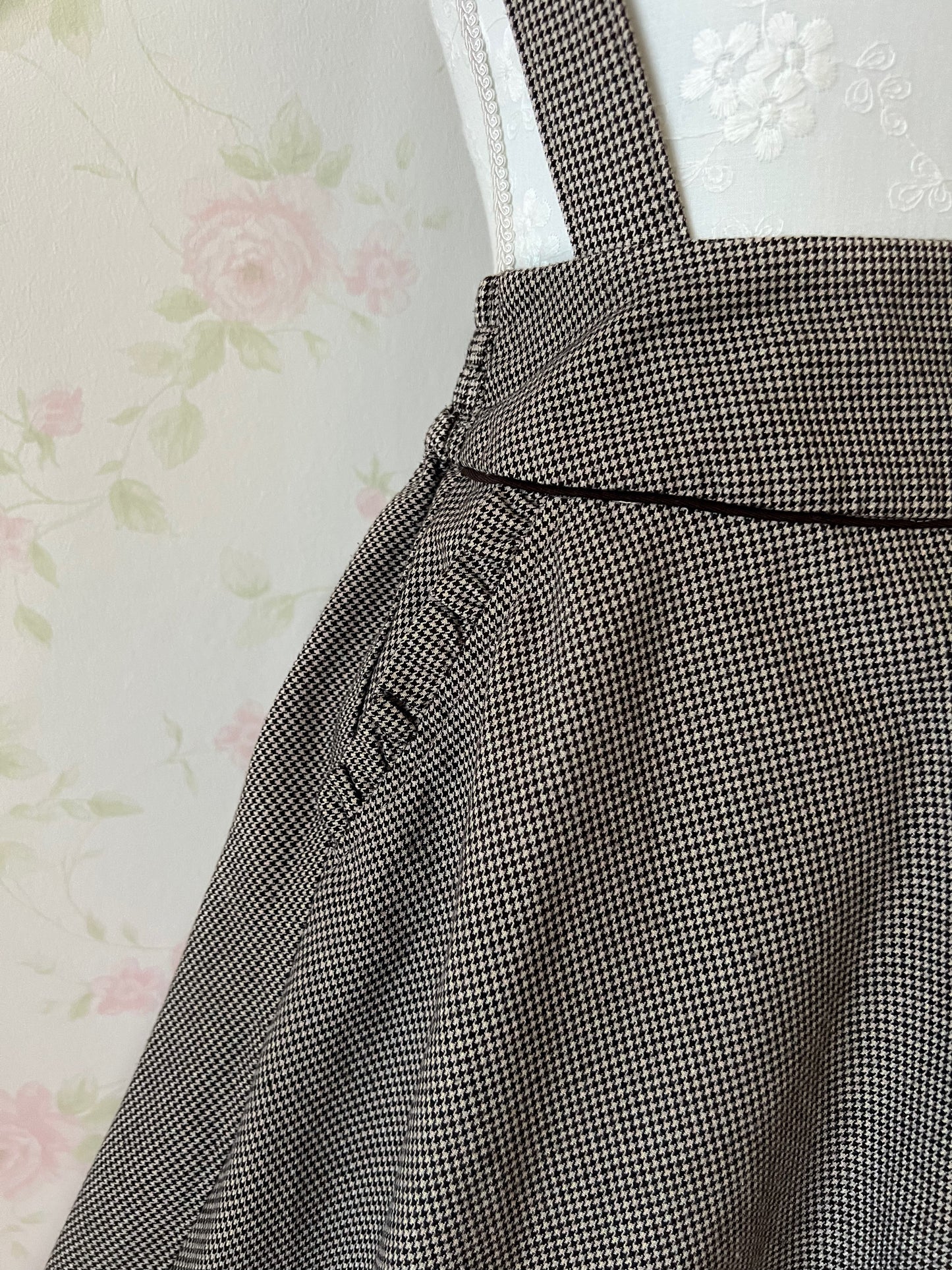 MAJESTIC LEGON Riffled Pocket Jumper Skirt
