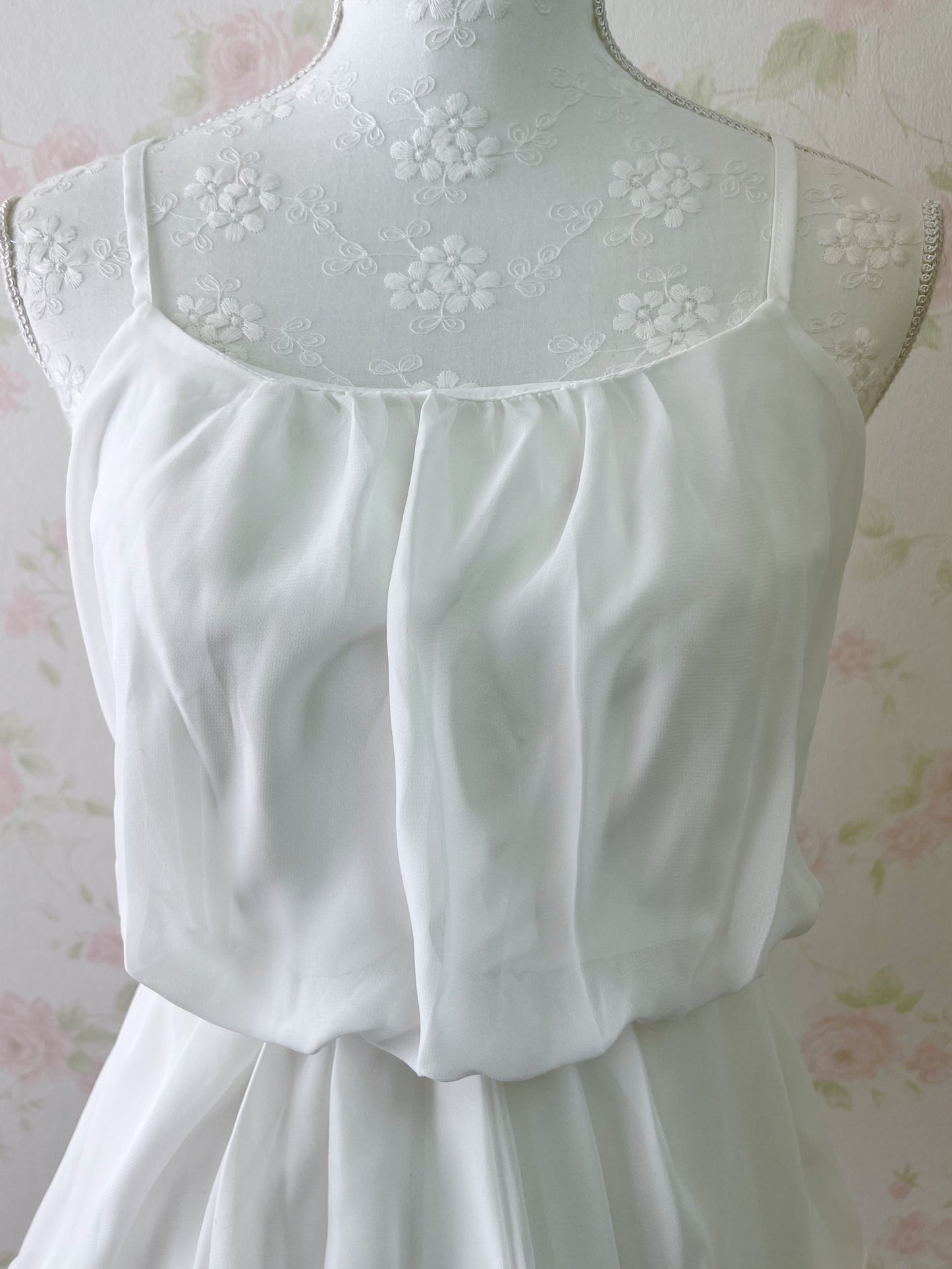 rienda Chiffon Camisole (White)
